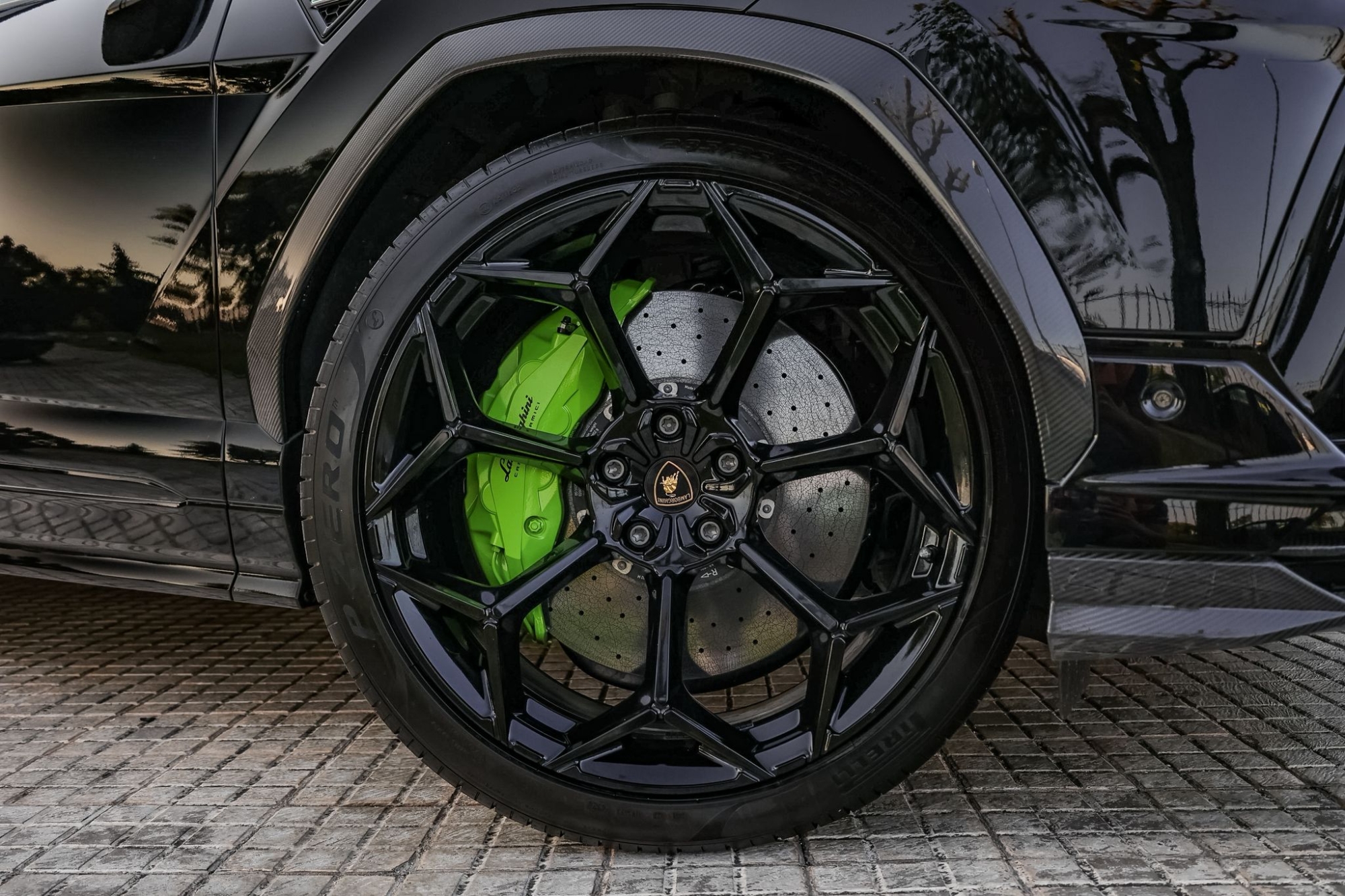 LAMBORGHINI URUS PERFORMANTE