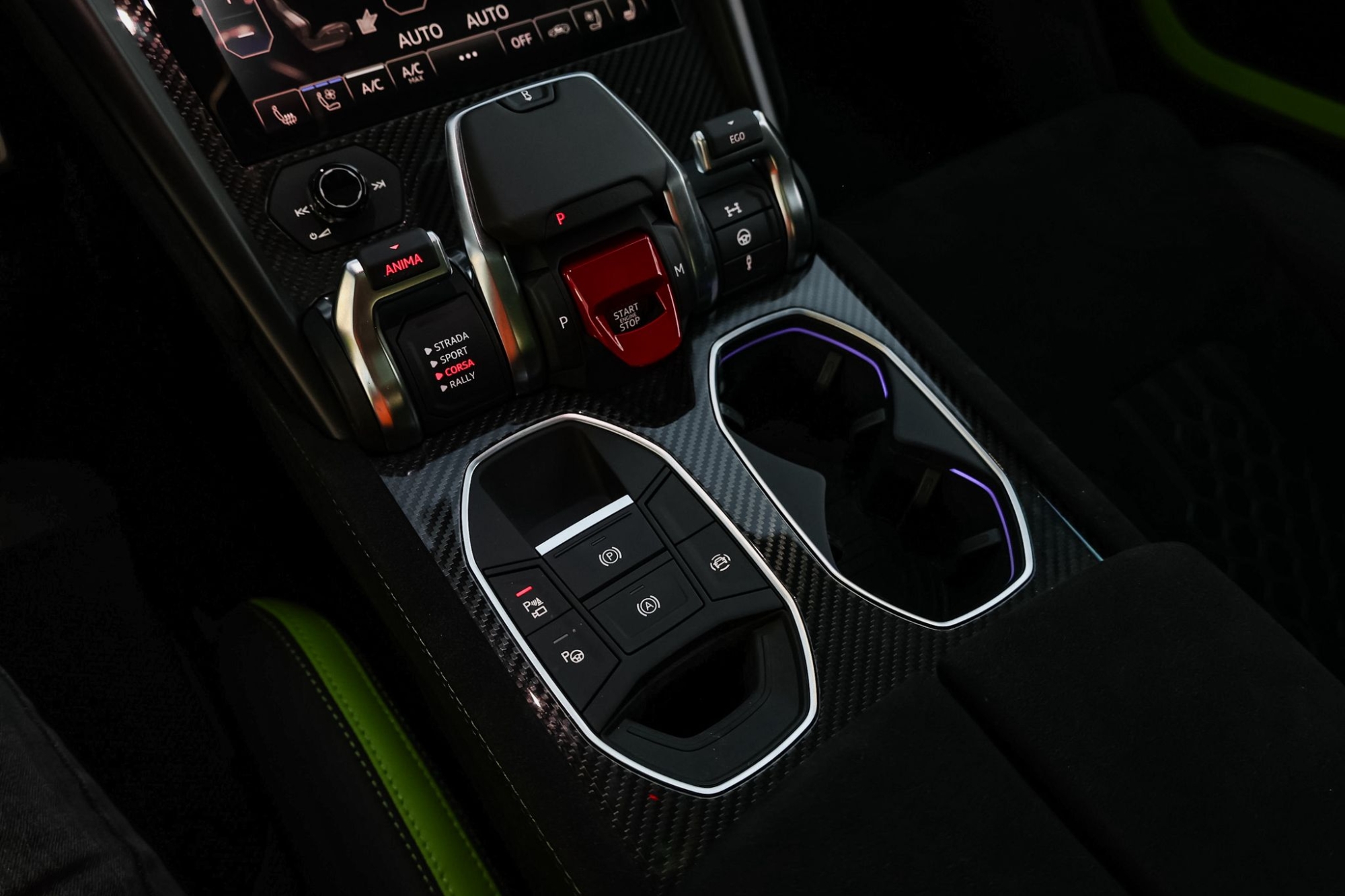 LAMBORGHINI URUS PERFORMANTE