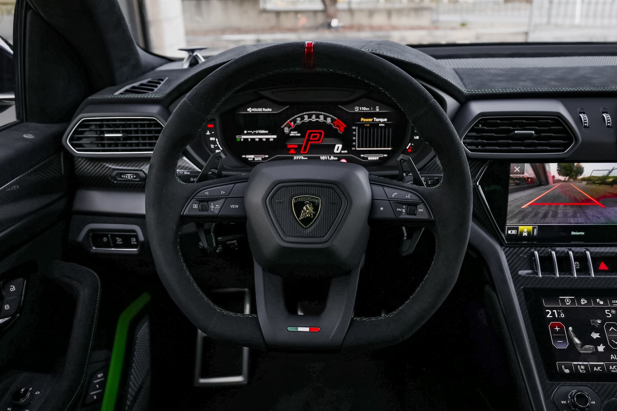 LAMBORGHINI URUS PERFORMANTE