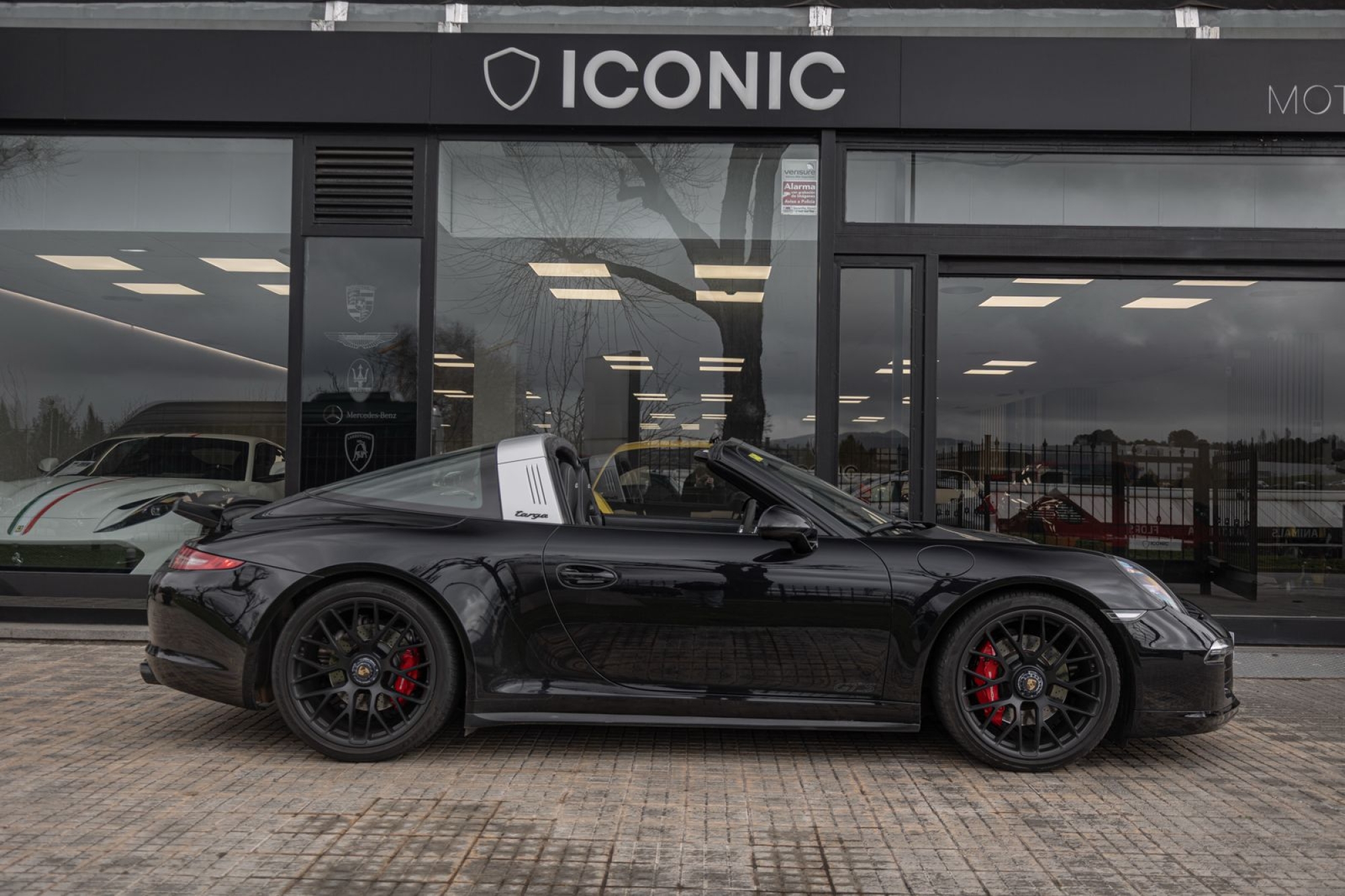 PORSCHE 911 991 TARGA 4 GTS