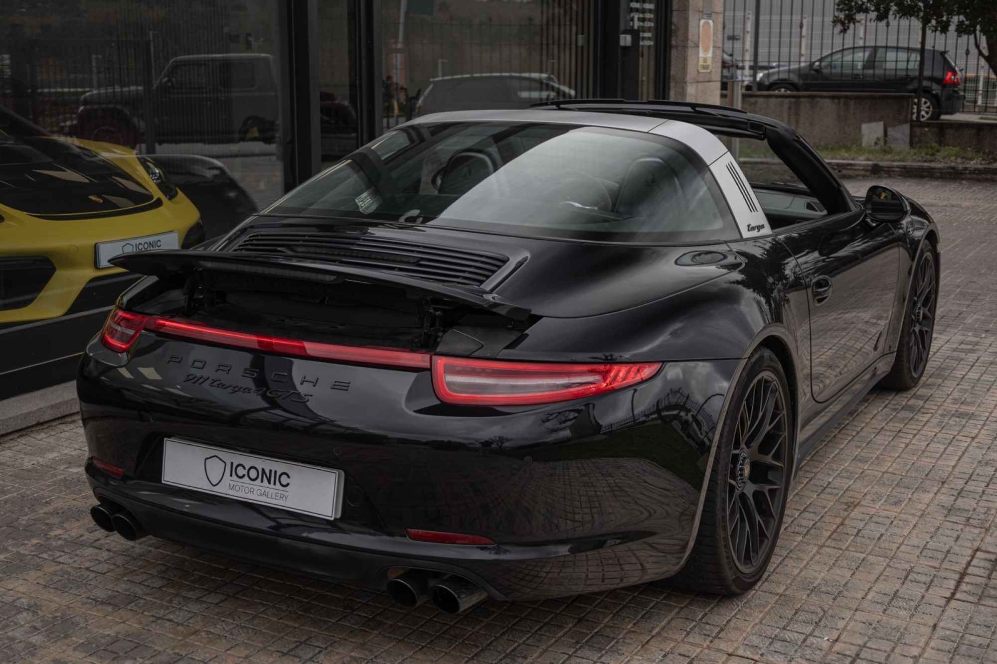 PORSCHE 911 991 TARGA 4 GTS