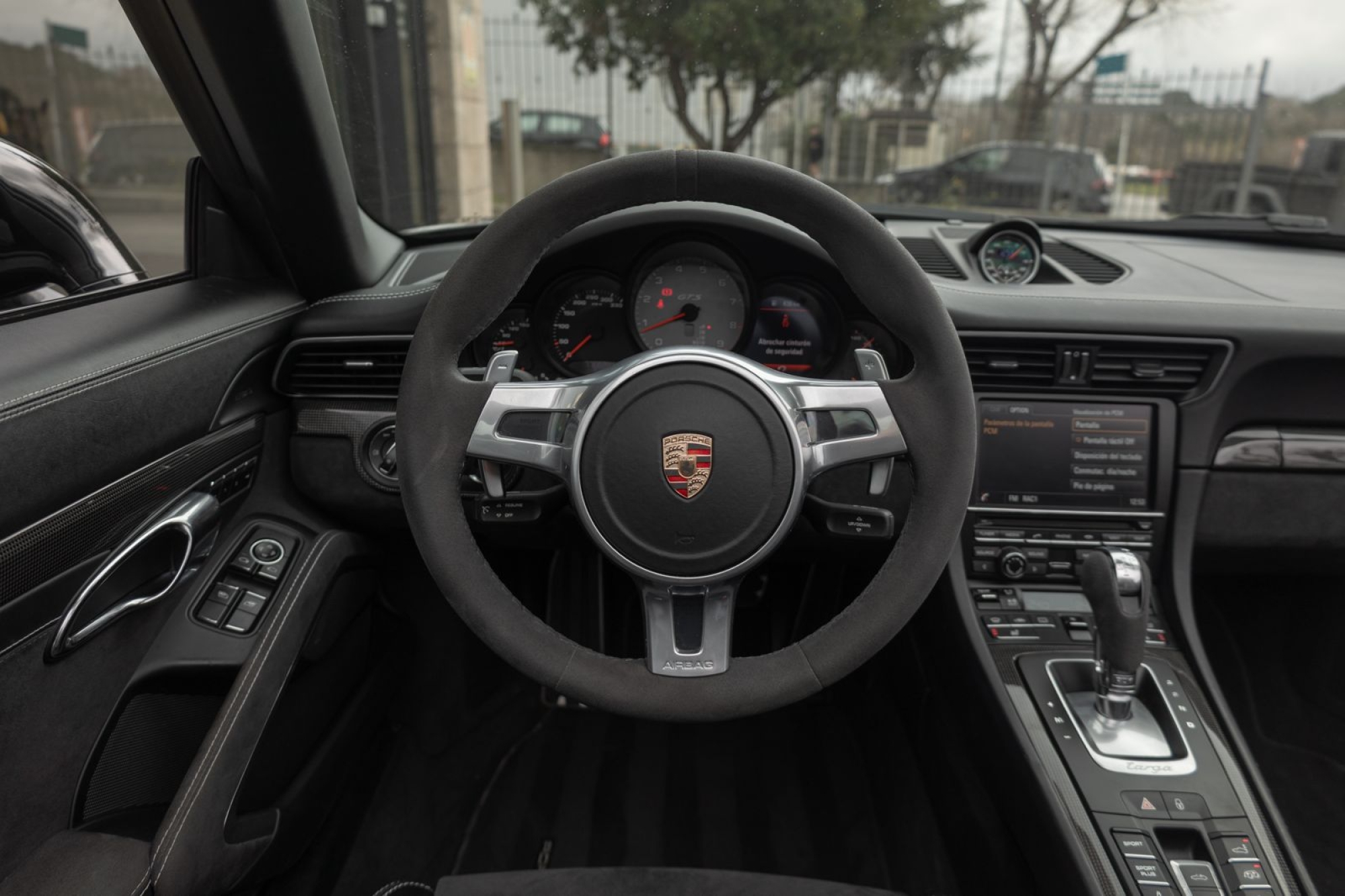 PORSCHE 911 991 TARGA 4 GTS