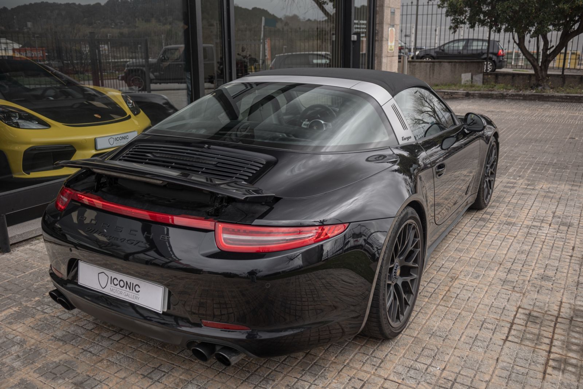 PORSCHE 911 991 TARGA 4 GTS