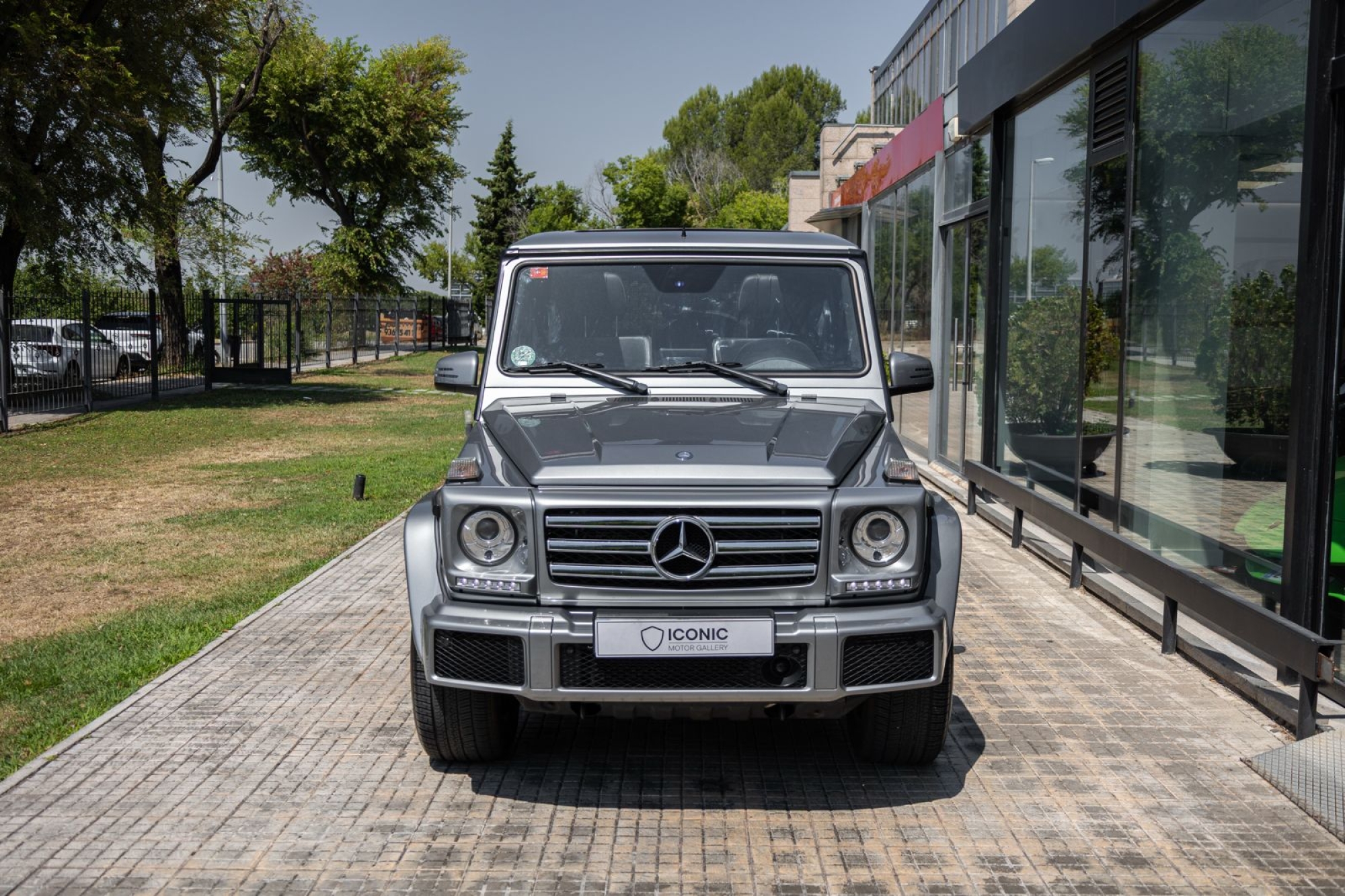 MERCEDES-BENZ G500
