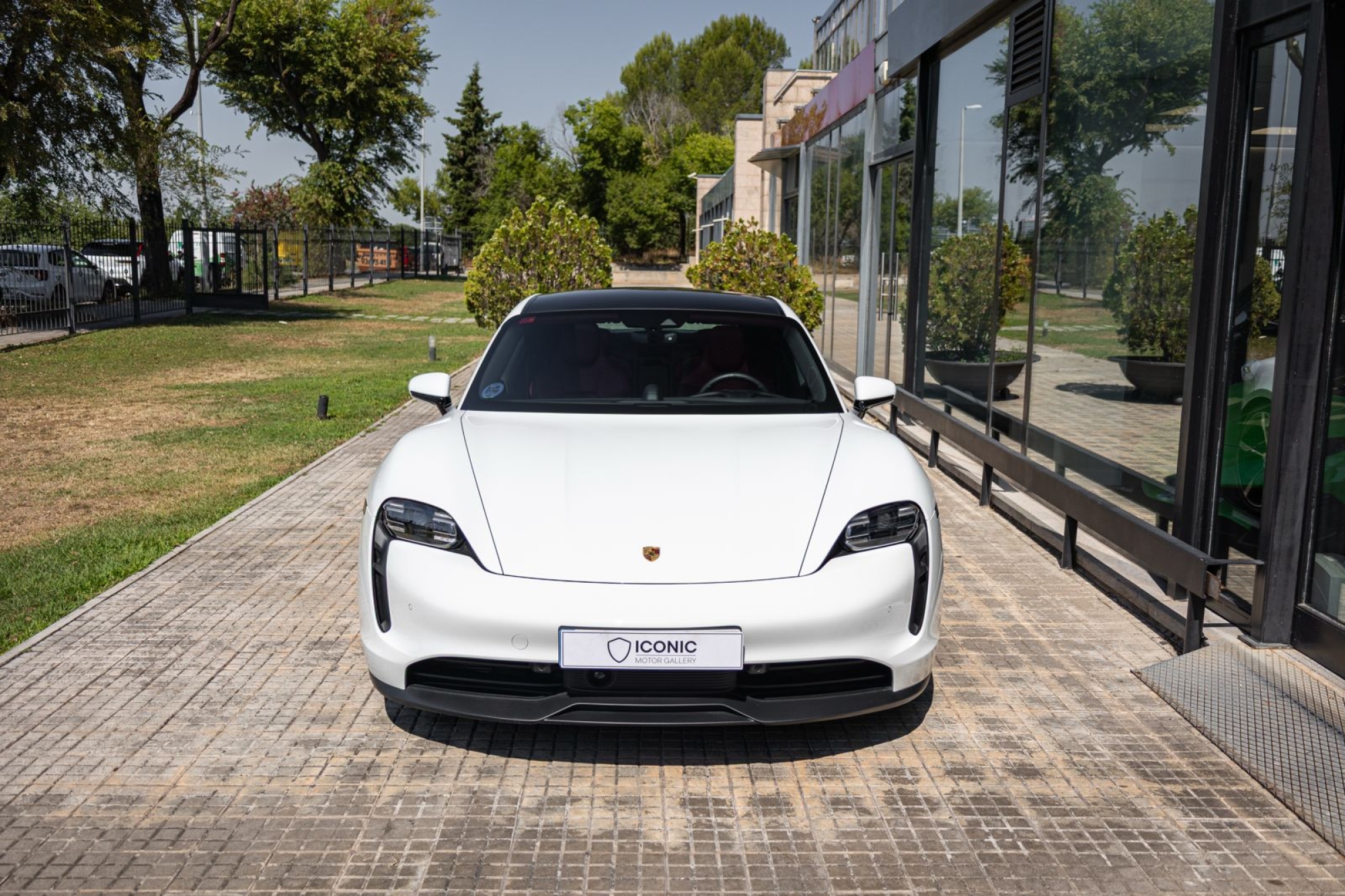 PORSCHE TAYCAN 4S
