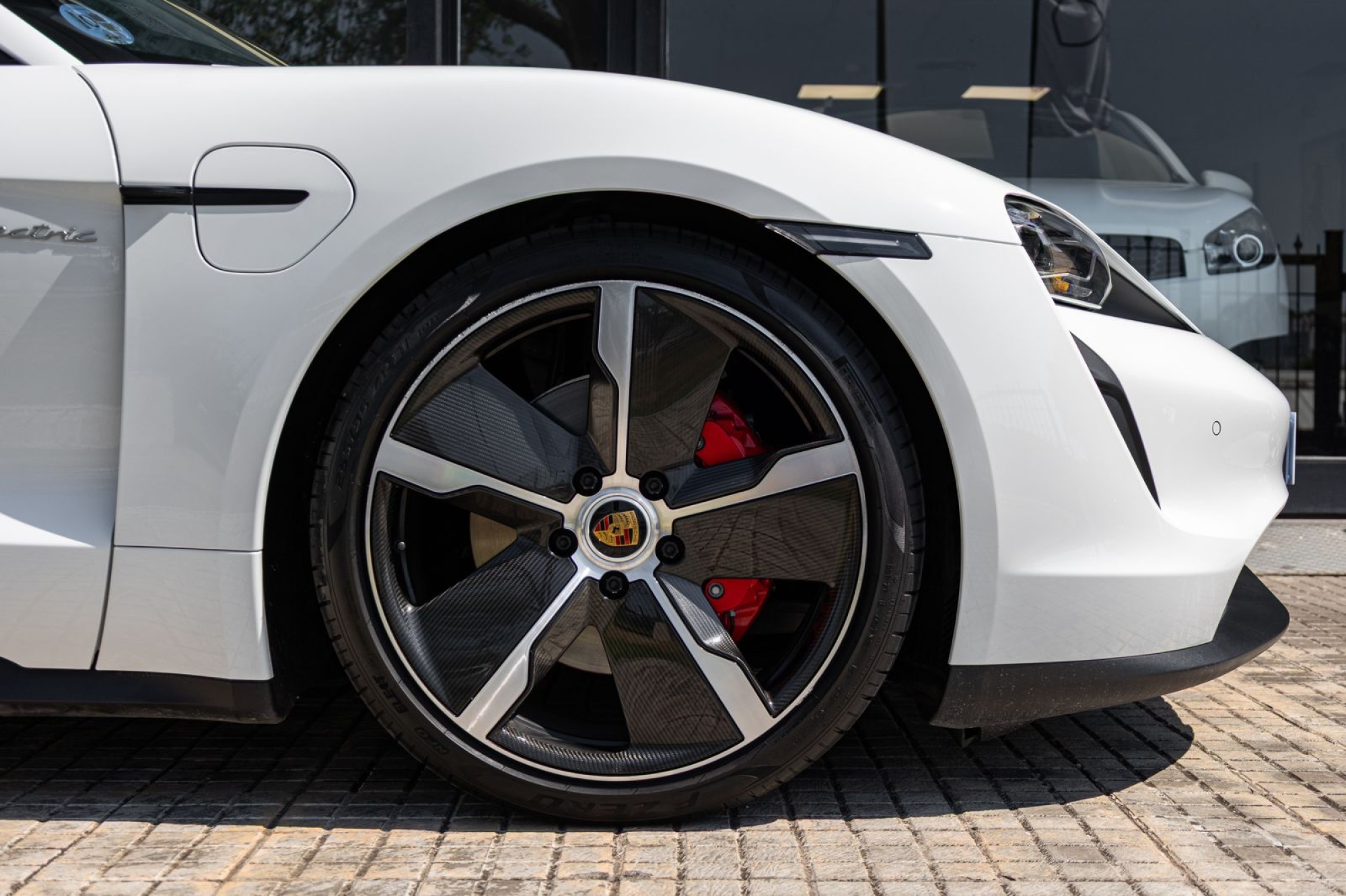 PORSCHE TAYCAN 4S