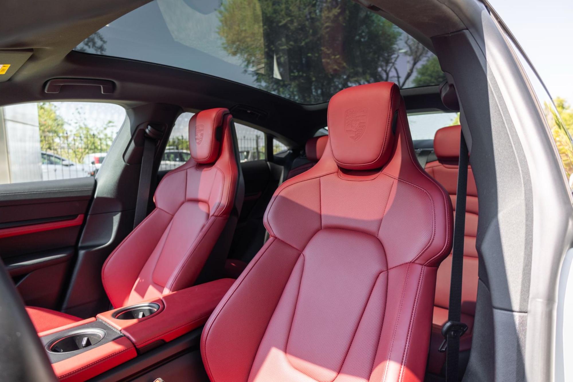 PORSCHE TAYCAN 4S