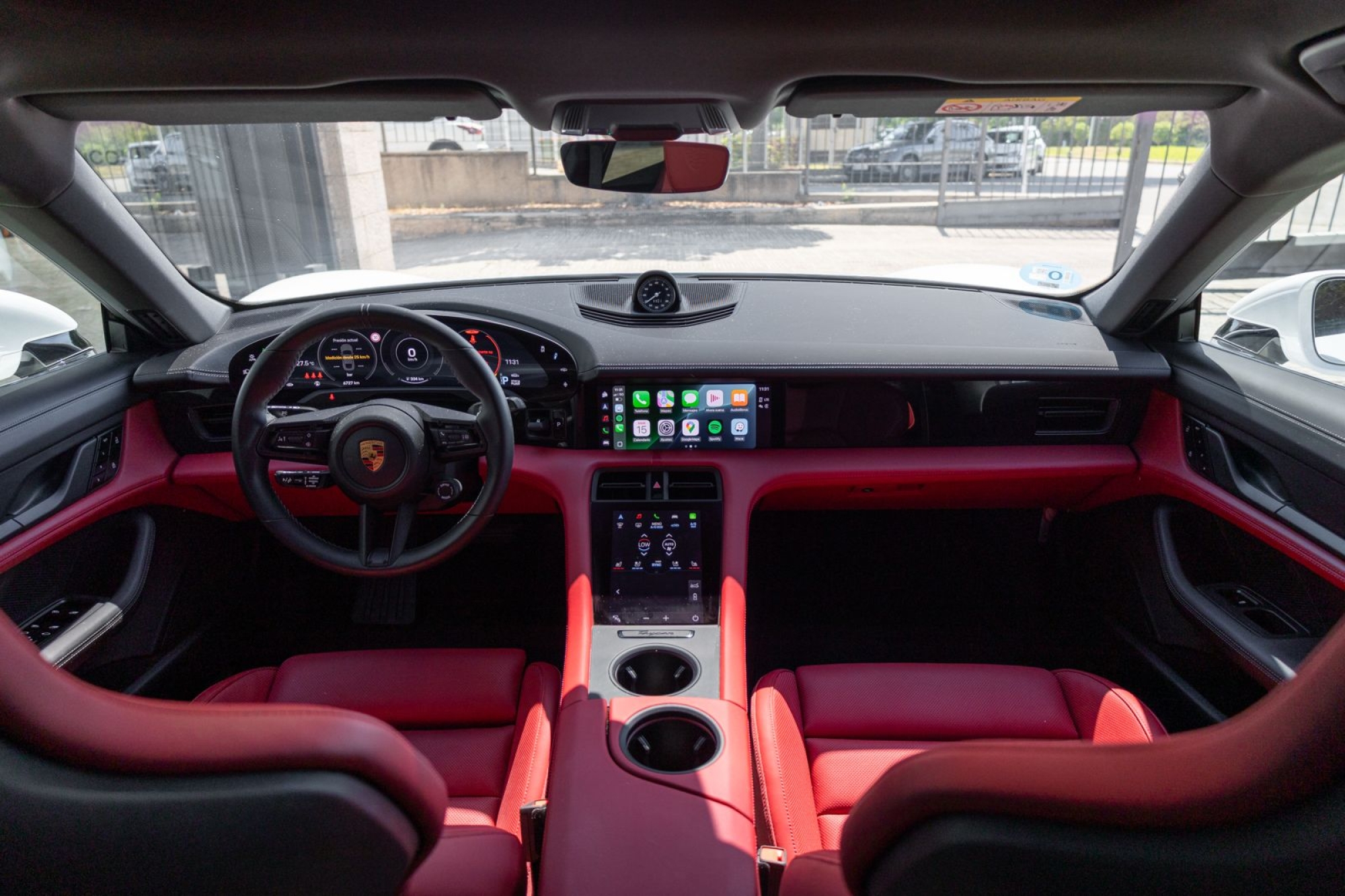 PORSCHE TAYCAN 4S