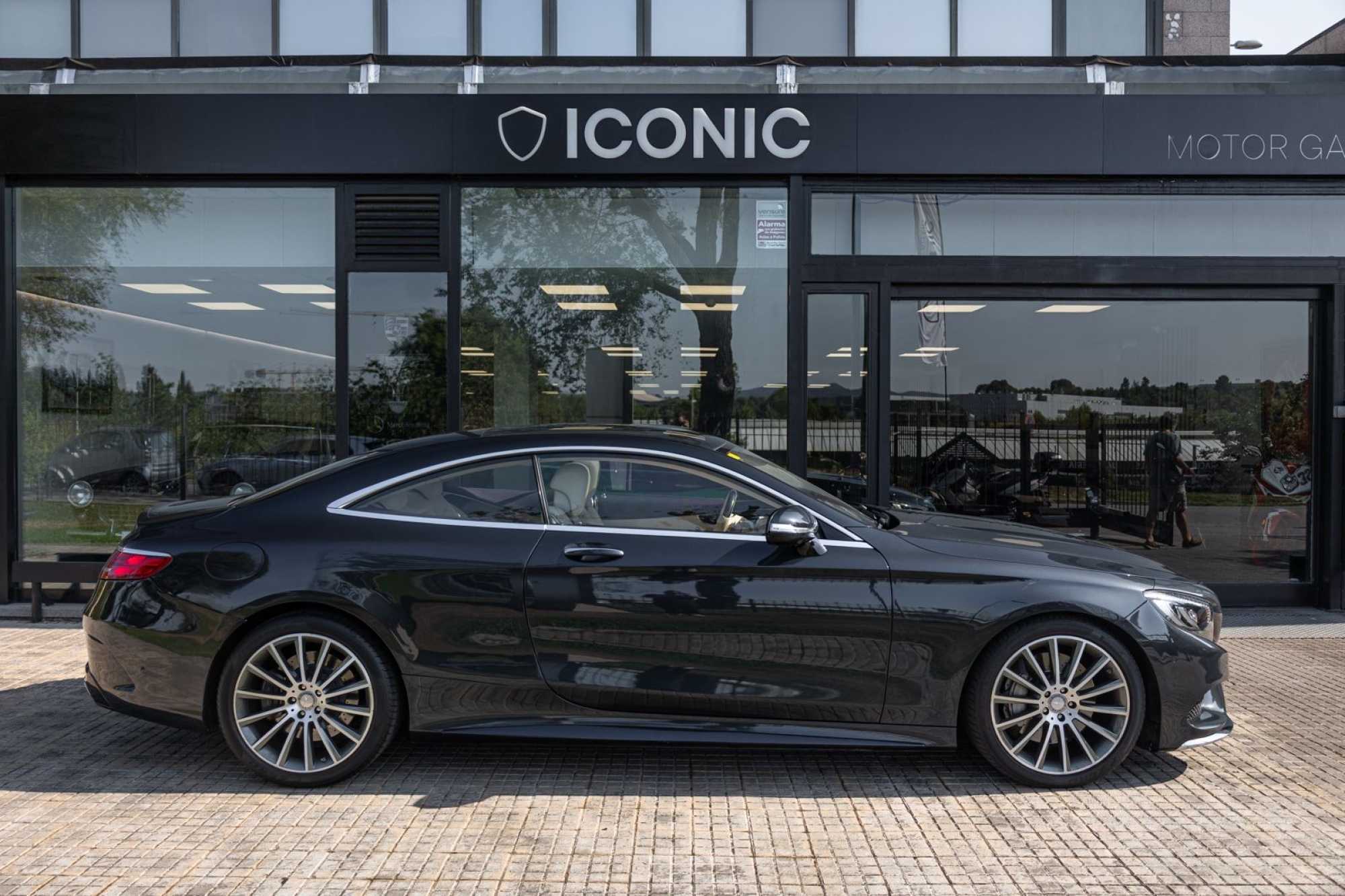 MERCEDES-BENZ S500 4MATIC COUPÉ