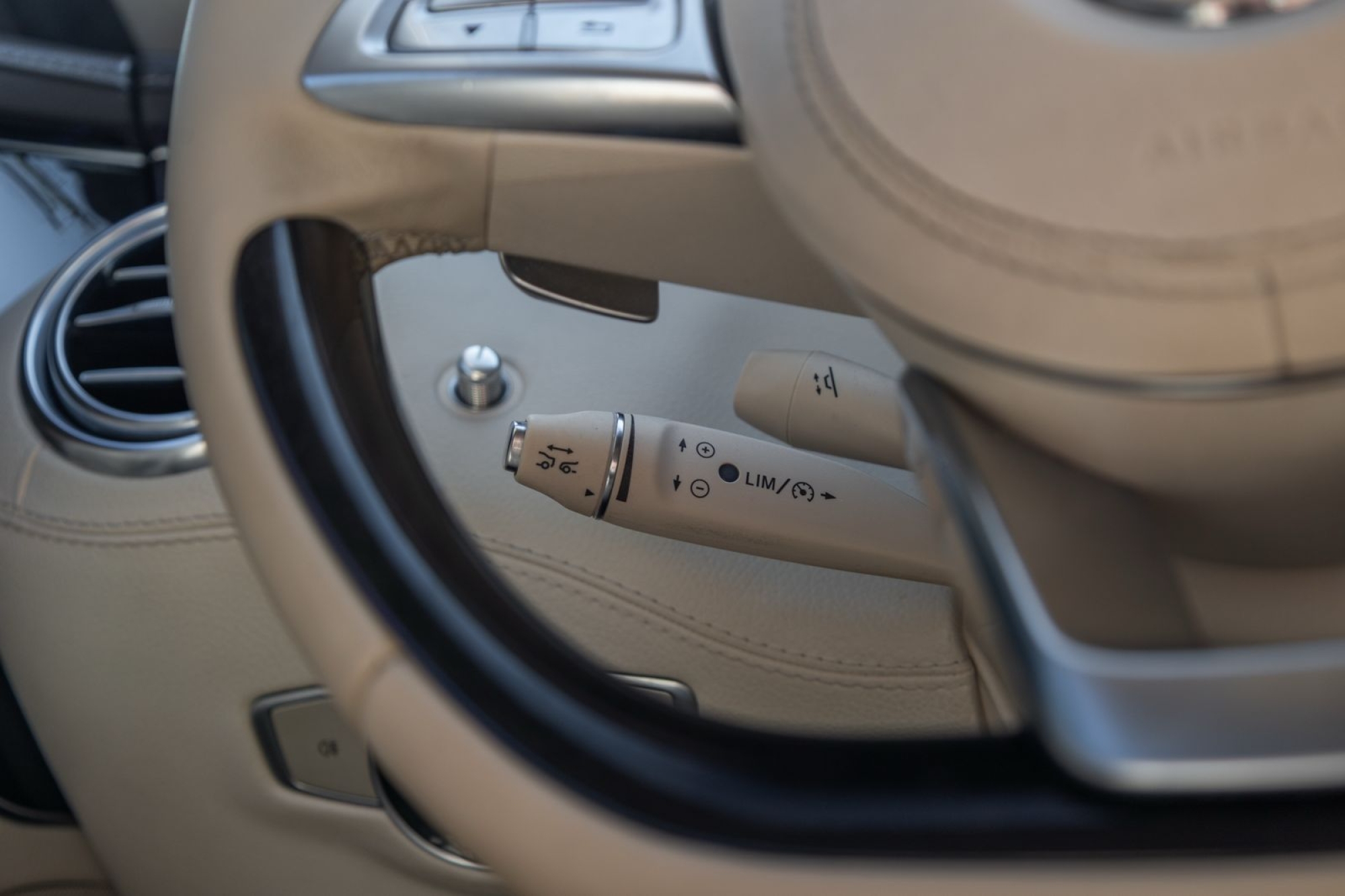 MERCEDES-BENZ S500 4MATIC COUPÉ