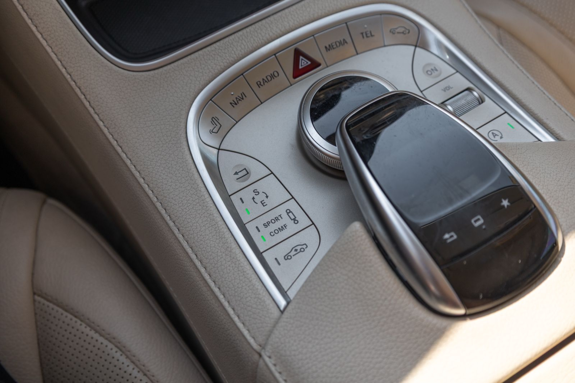 MERCEDES-BENZ S500 4MATIC COUPÉ