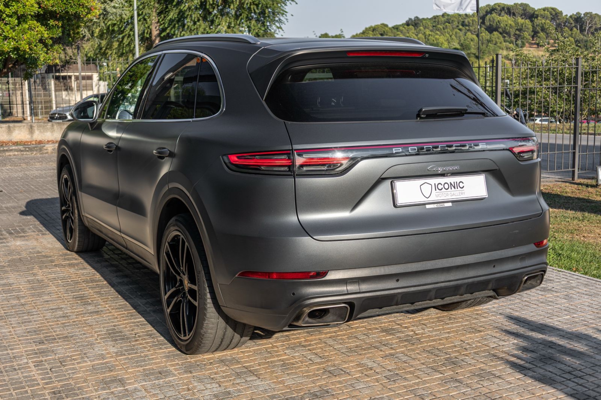 PORSCHE CAYENNE