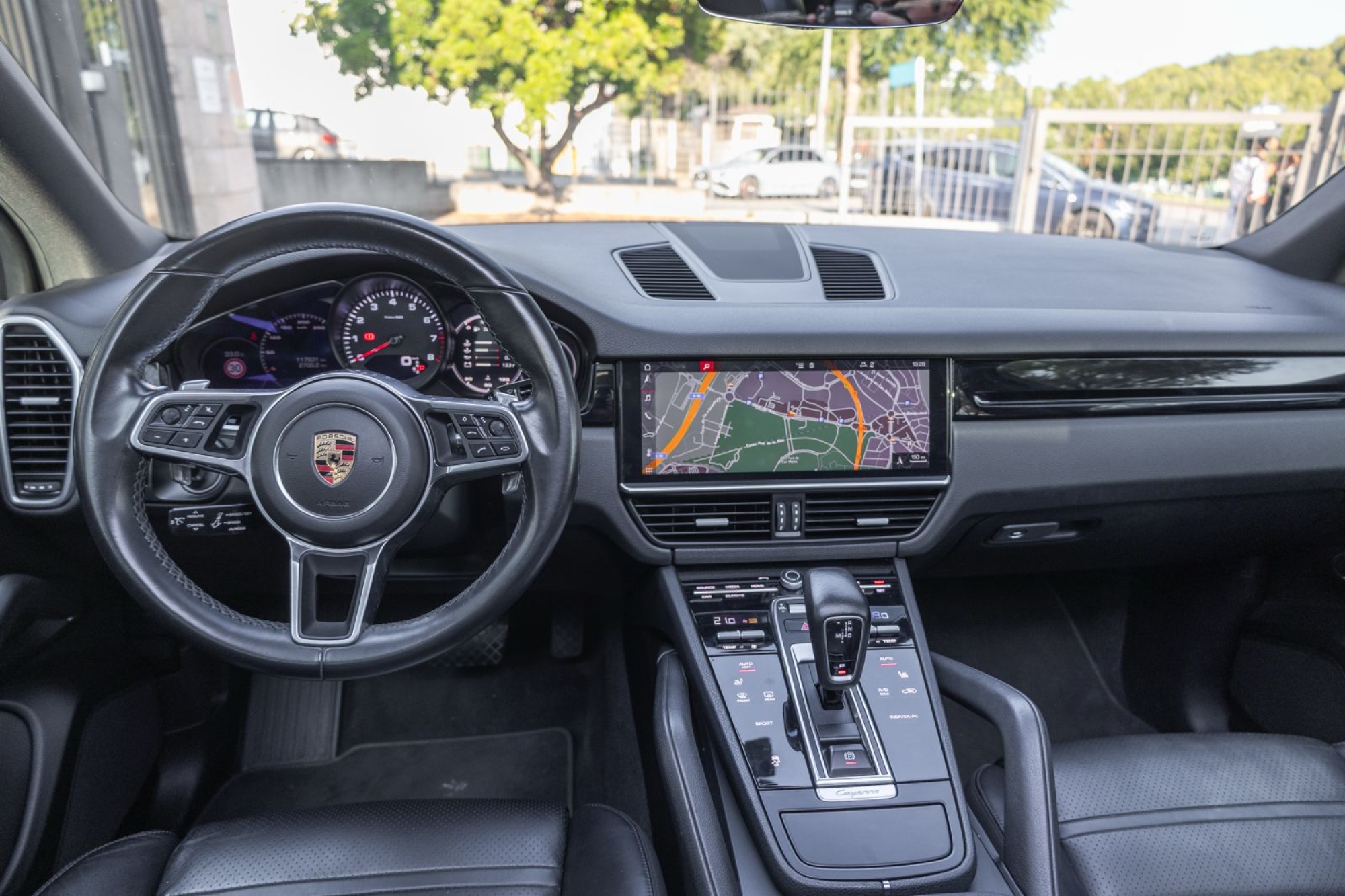 PORSCHE CAYENNE
