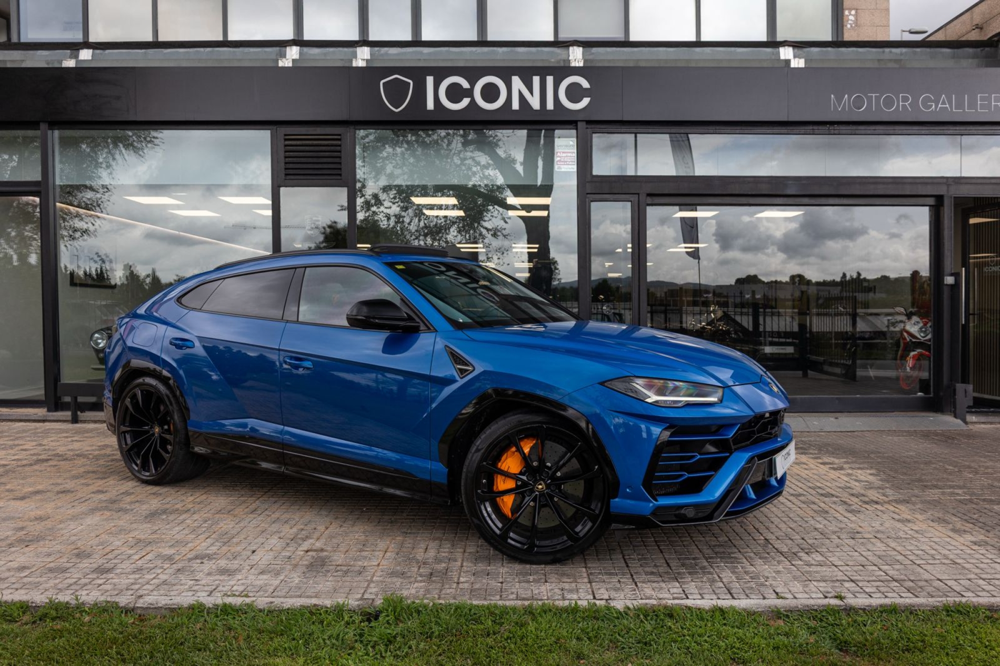 LAMBORGHINI URUS 4.0 V8