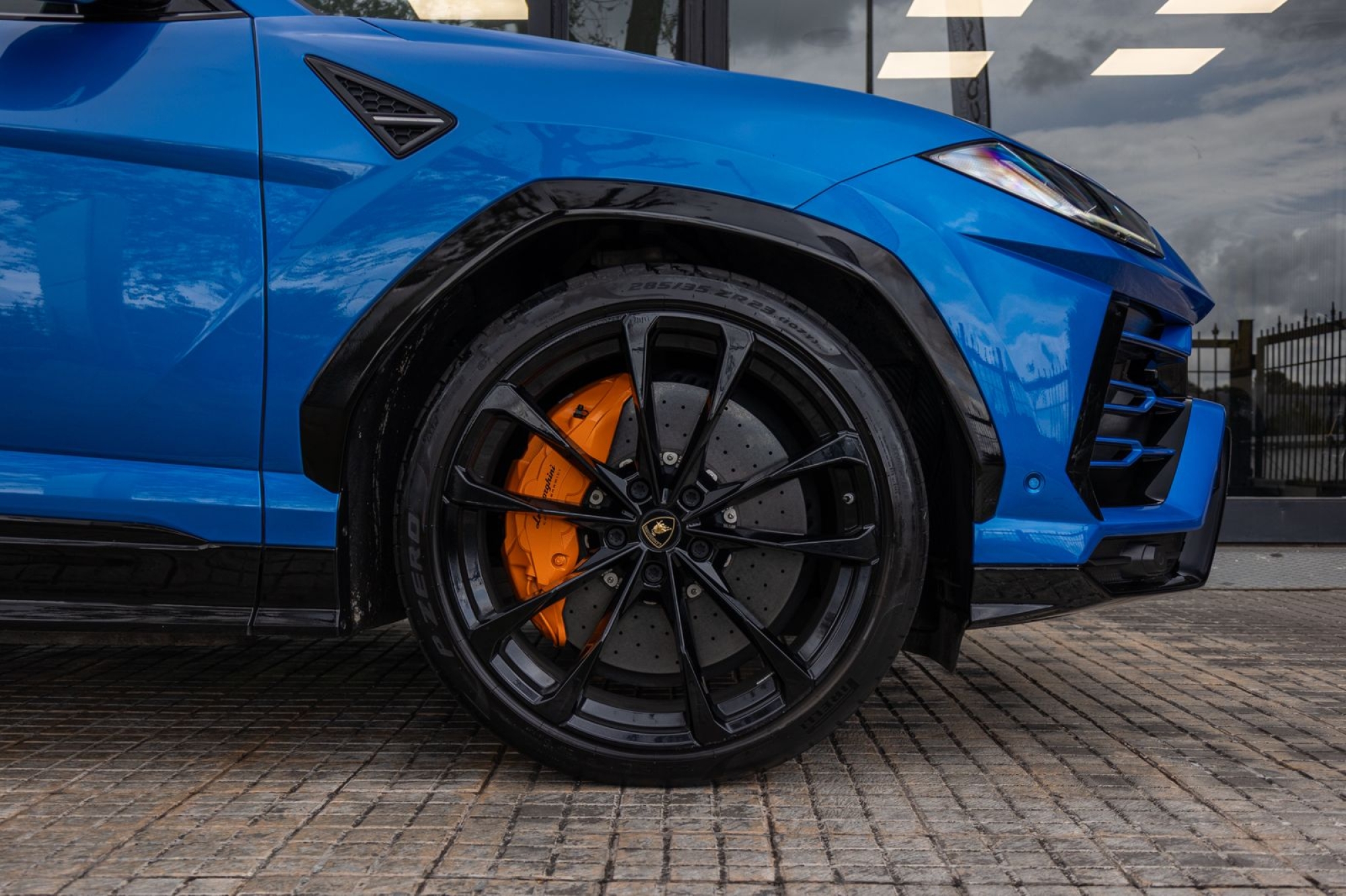 LAMBORGHINI URUS 4.0 V8