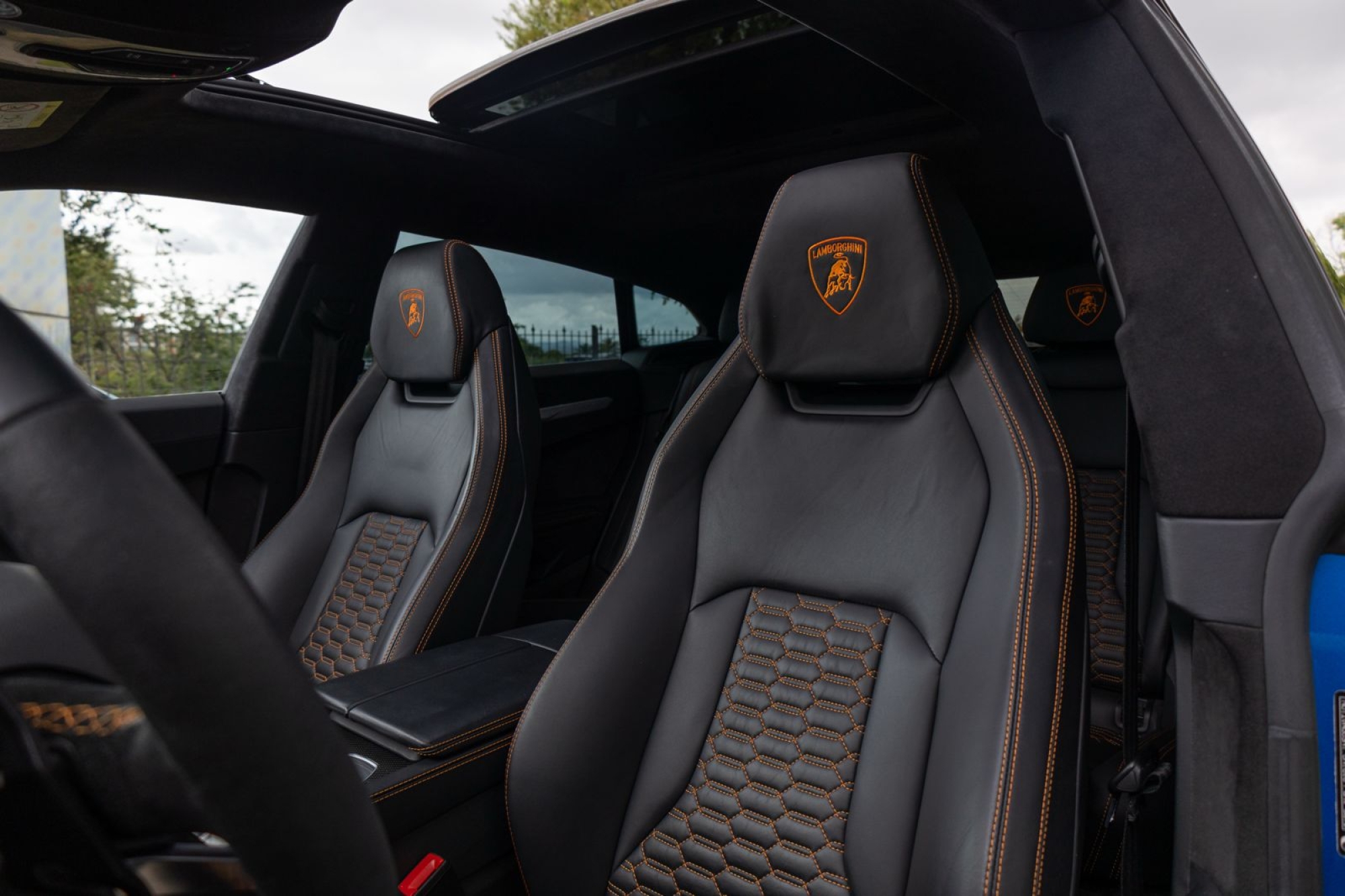 LAMBORGHINI URUS 4.0 V8