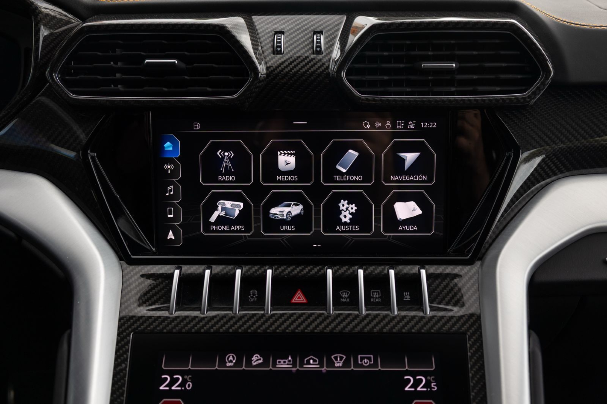 LAMBORGHINI URUS 4.0 V8