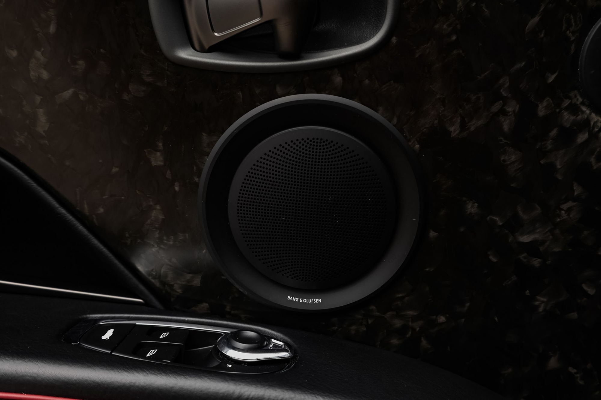 ASTON MARTIN DBS SUPERLEGGERA TAG HEUER EDITION