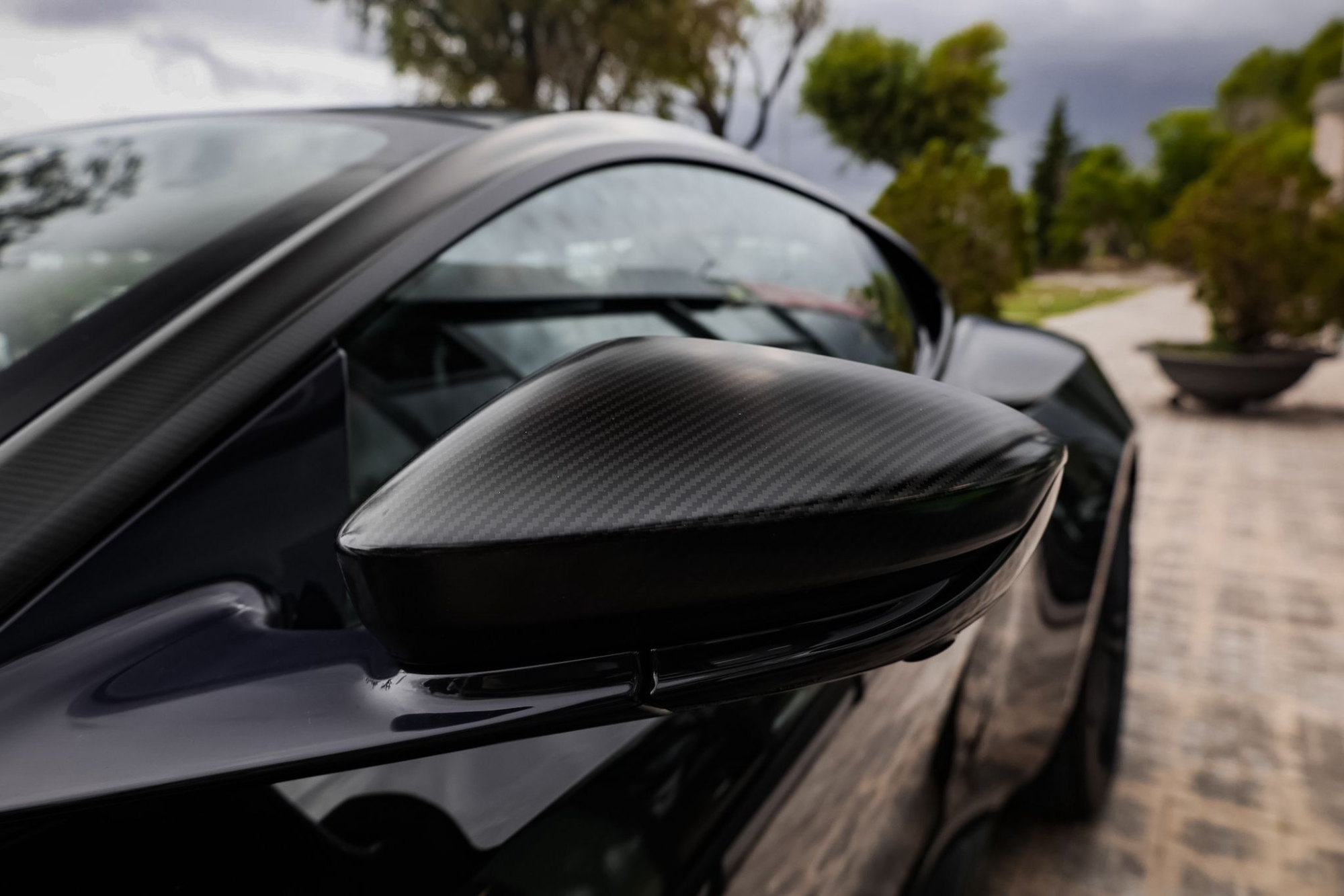 ASTON MARTIN DBS SUPERLEGGERA TAG HEUER EDITION
