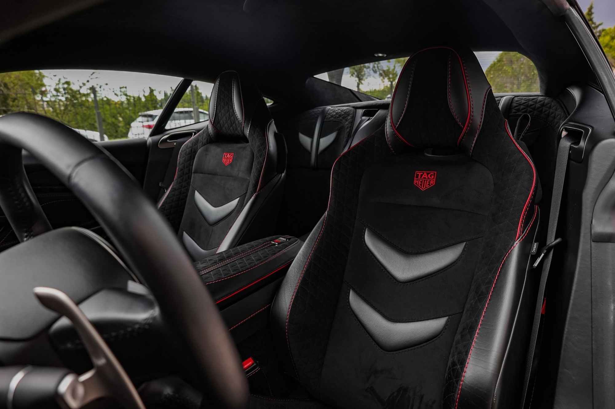 ASTON MARTIN DBS SUPERLEGGERA TAG HEUER EDITION
