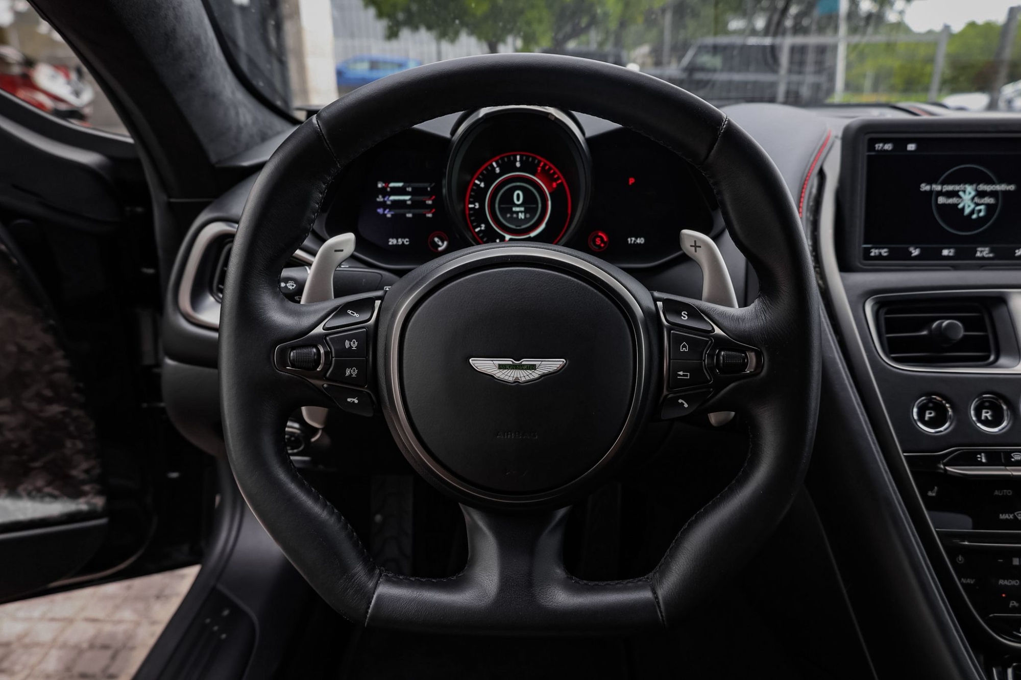 ASTON MARTIN DBS SUPERLEGGERA TAG HEUER EDITION