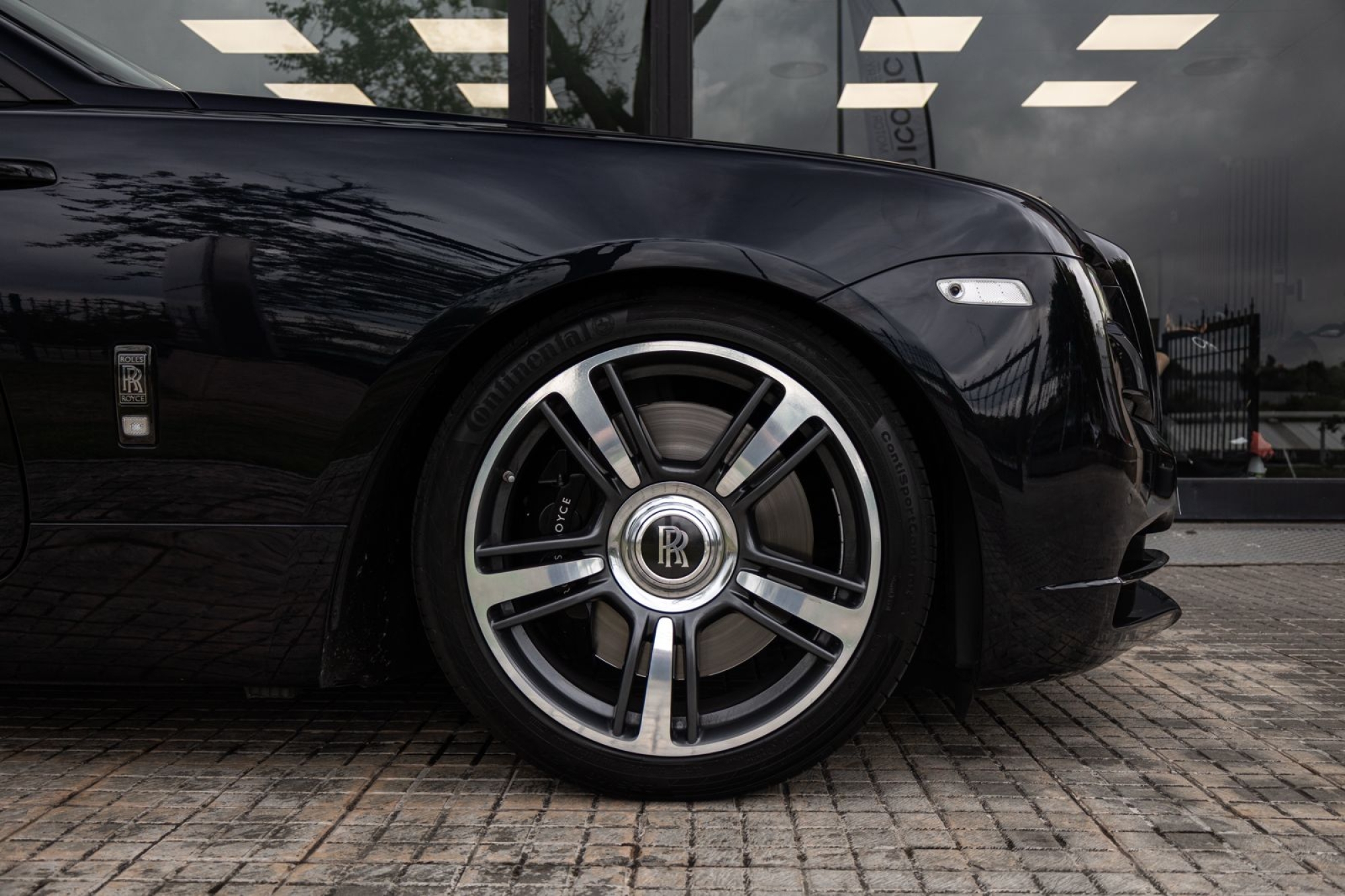 ROLLS-ROYCE WRAITH