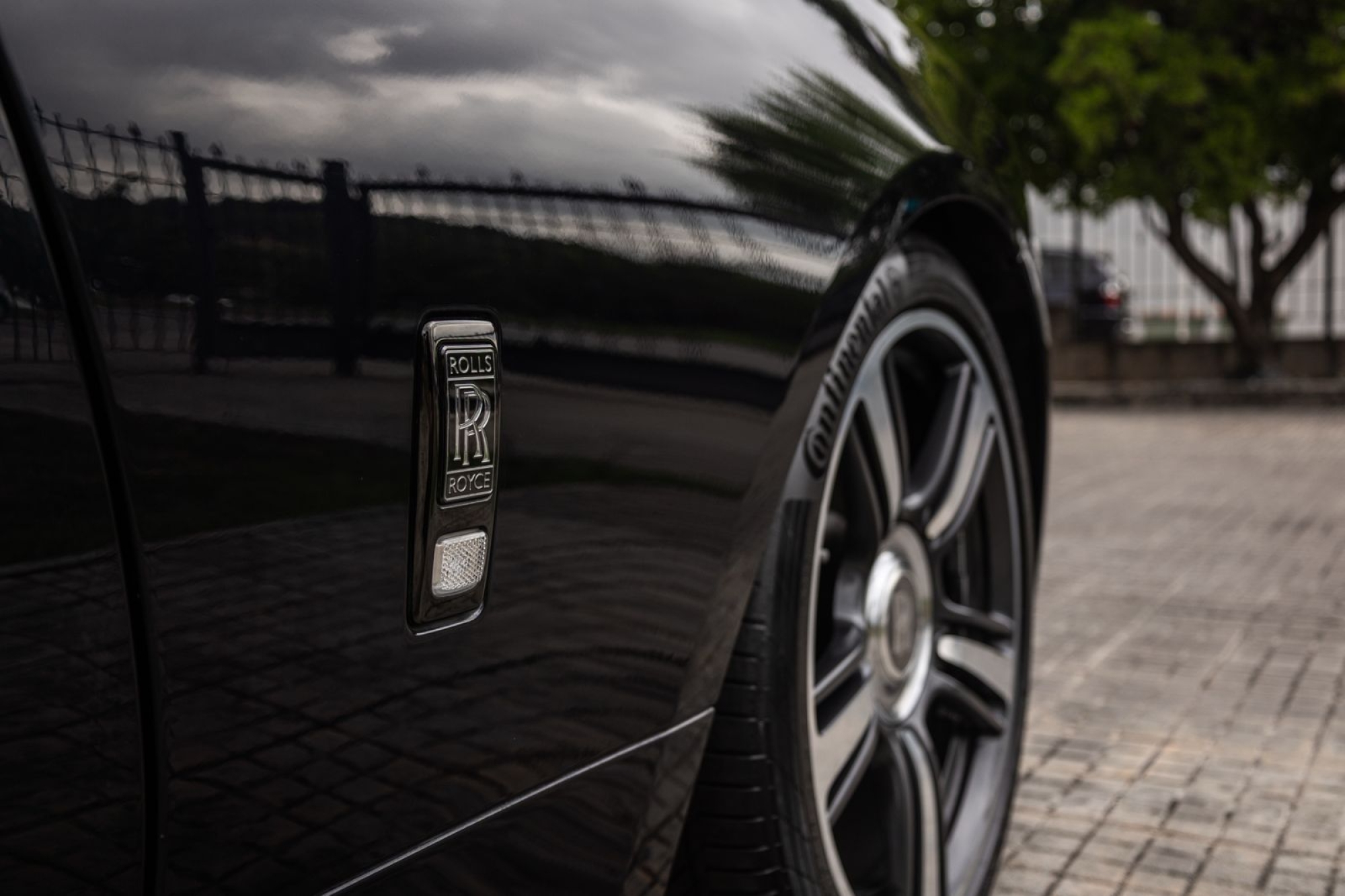 ROLLS-ROYCE WRAITH