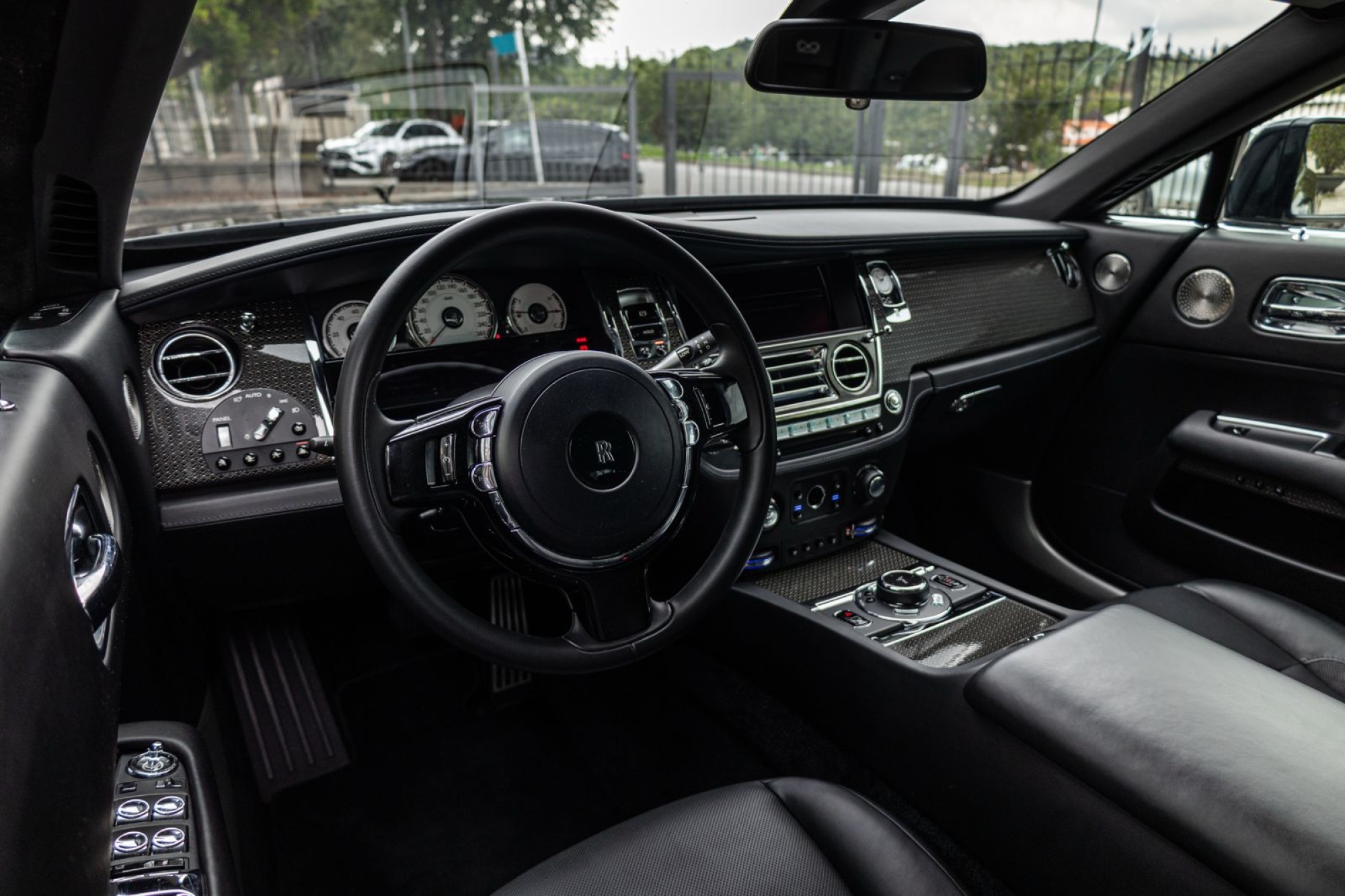 ROLLS-ROYCE WRAITH