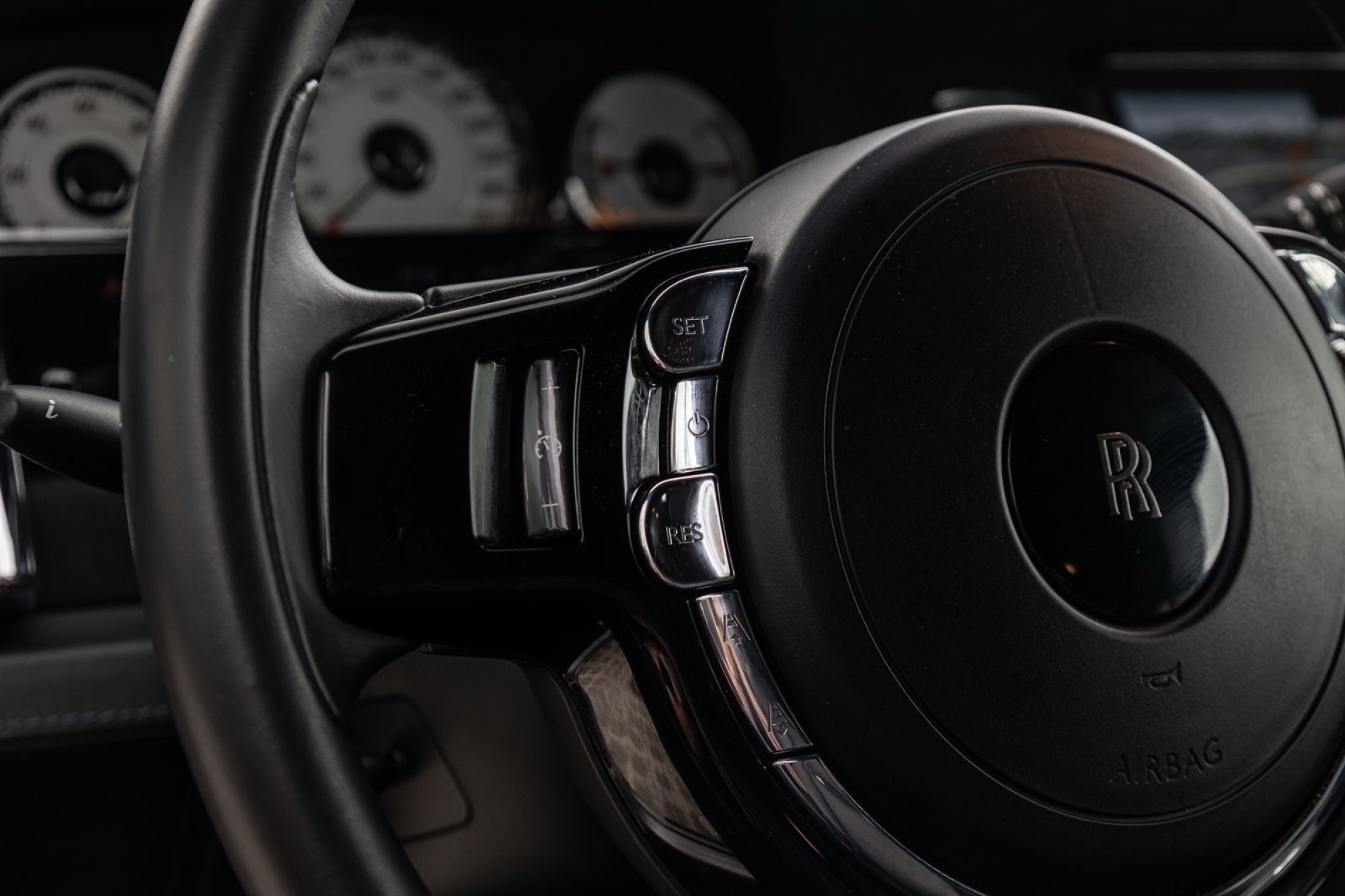 ROLLS-ROYCE WRAITH