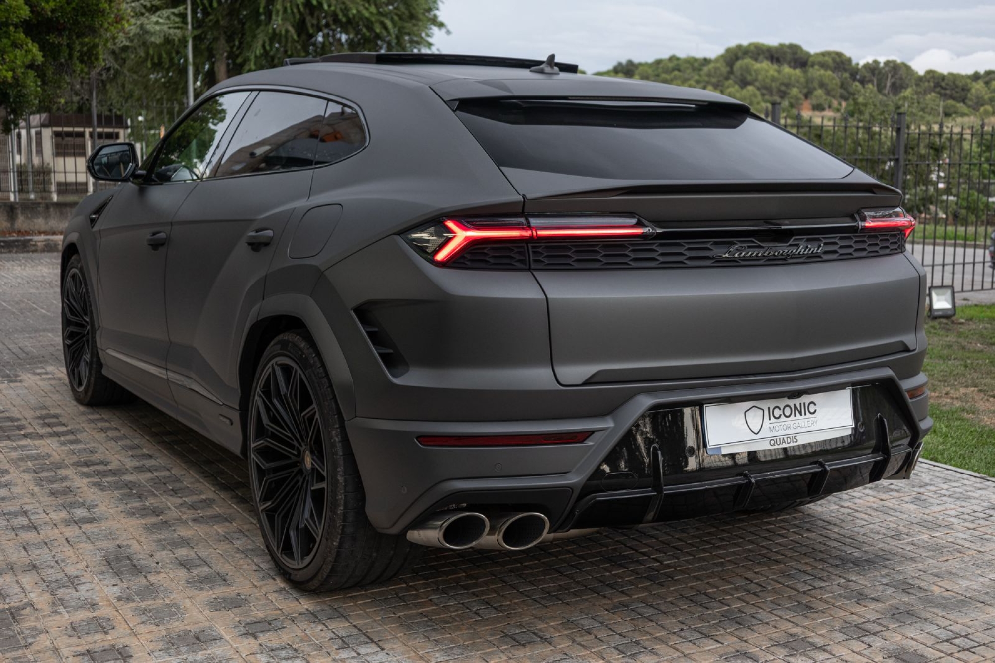 LAMBORGHINI URUS SE