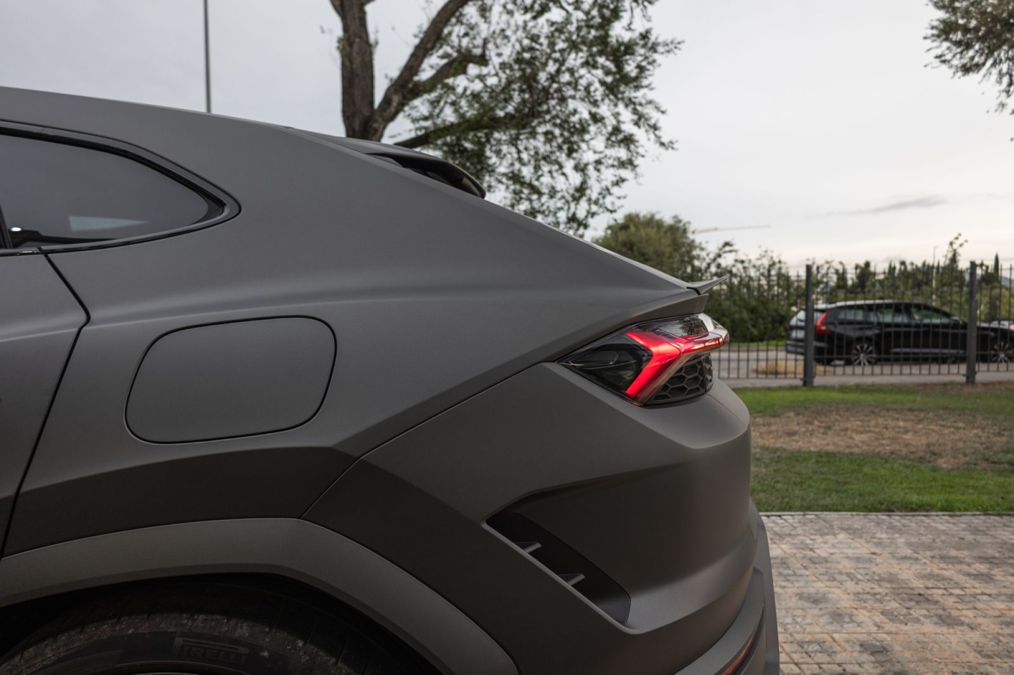 LAMBORGHINI URUS SE