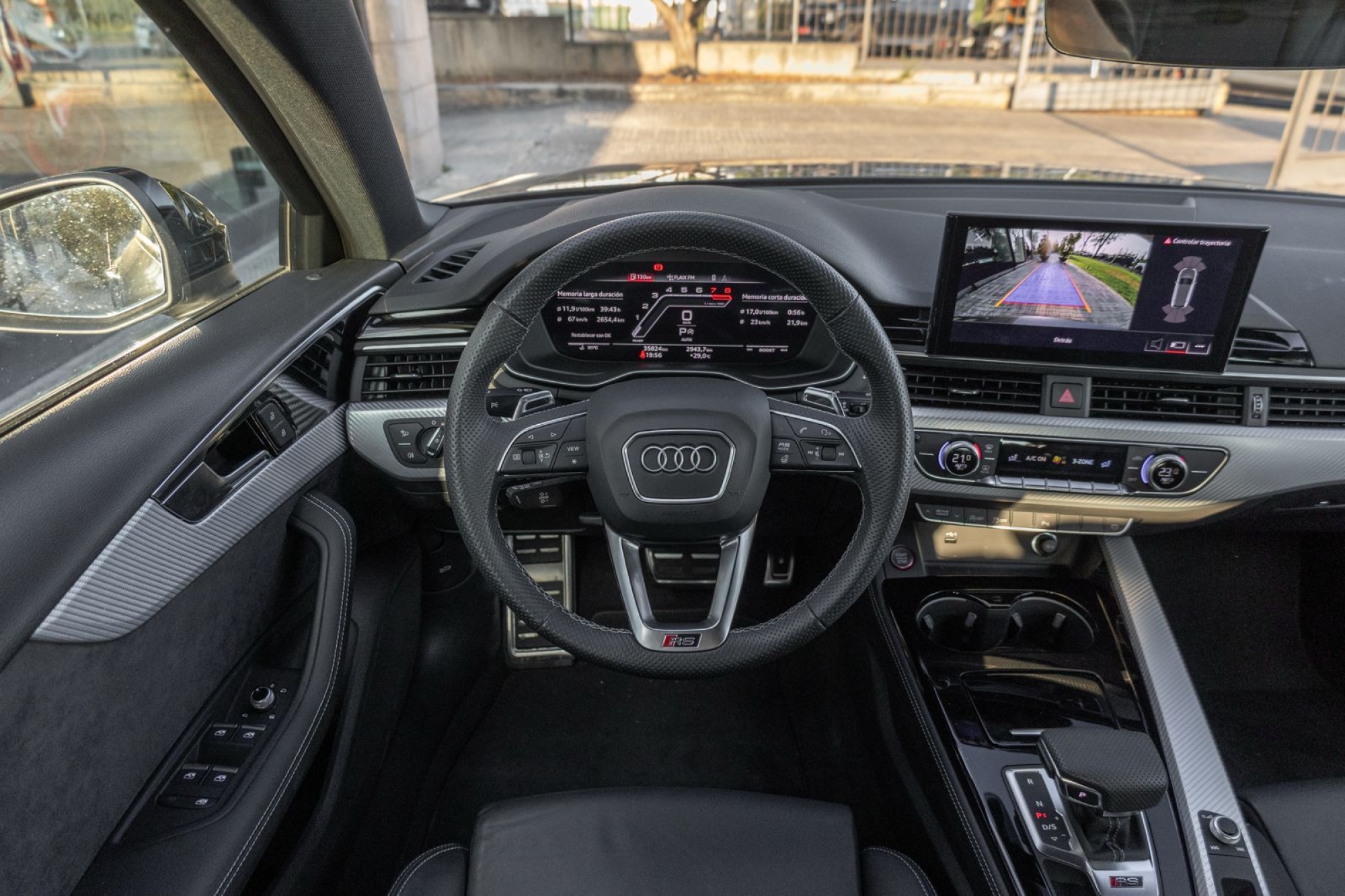 AUDI RS4 AVANT