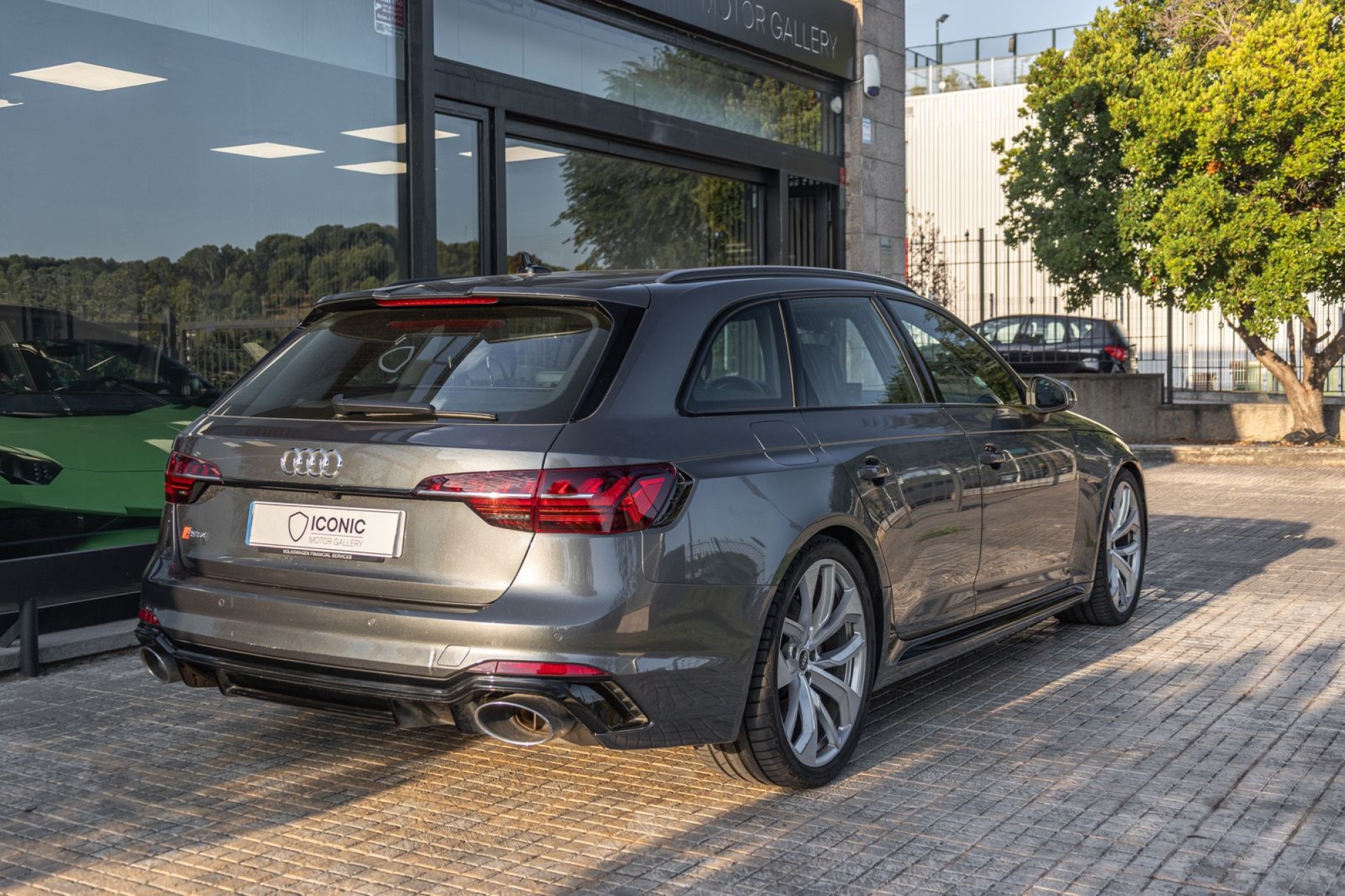 AUDI RS4 AVANT