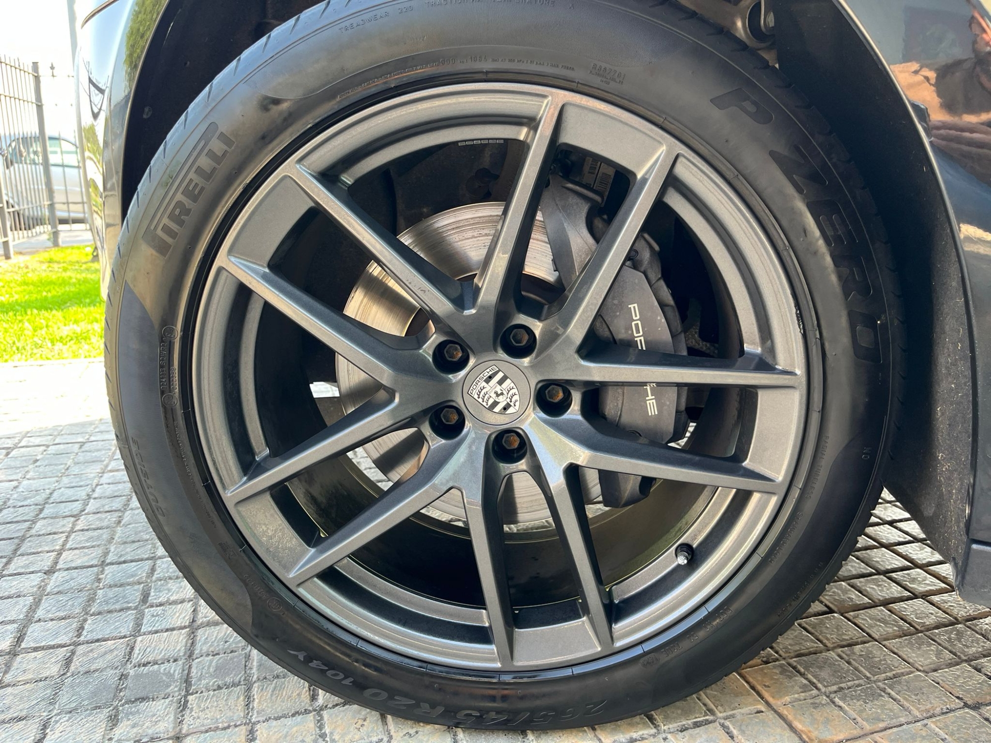 PORSCHE MACAN T