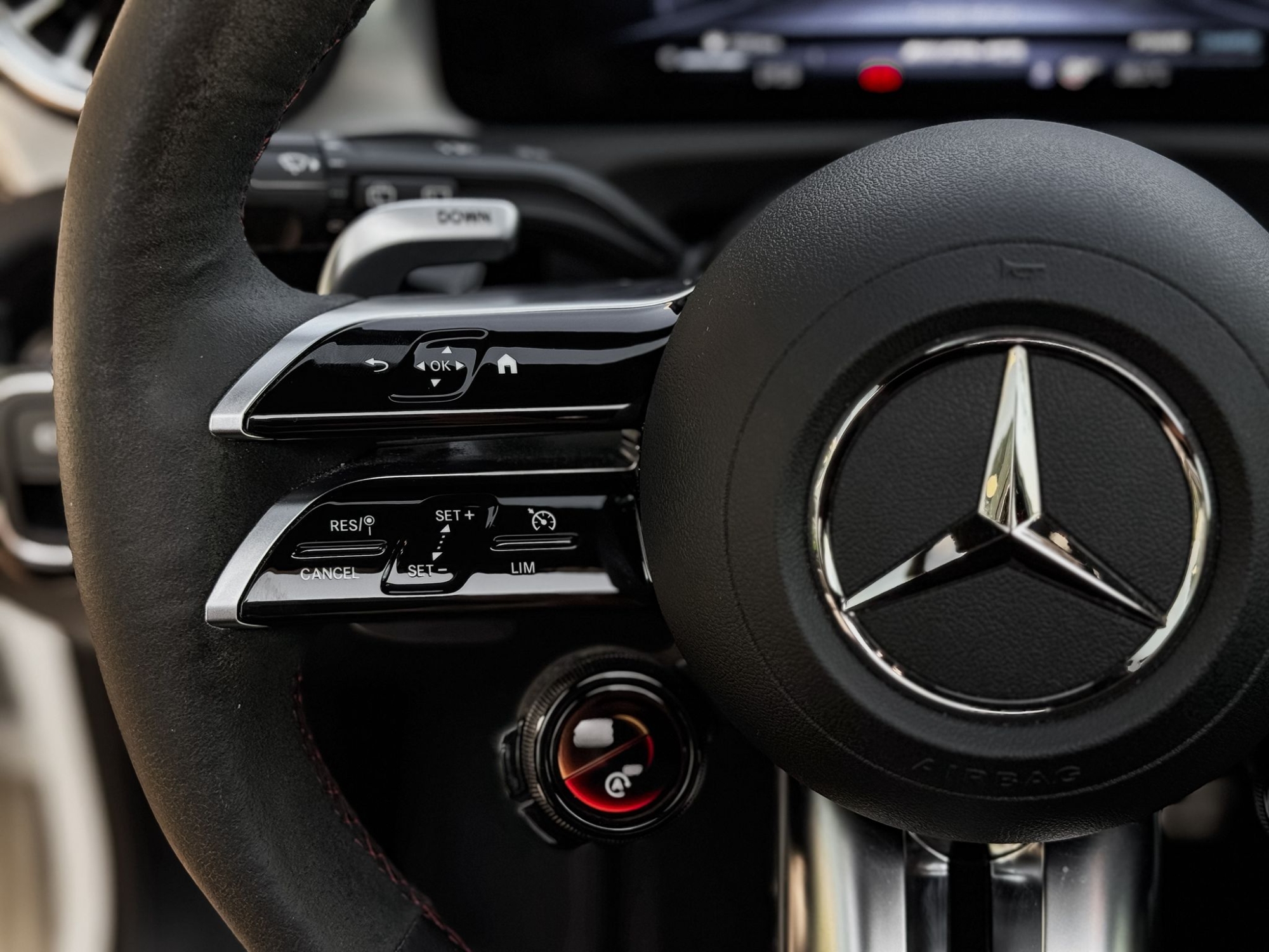 MERCEDES BENZ A35 AMG