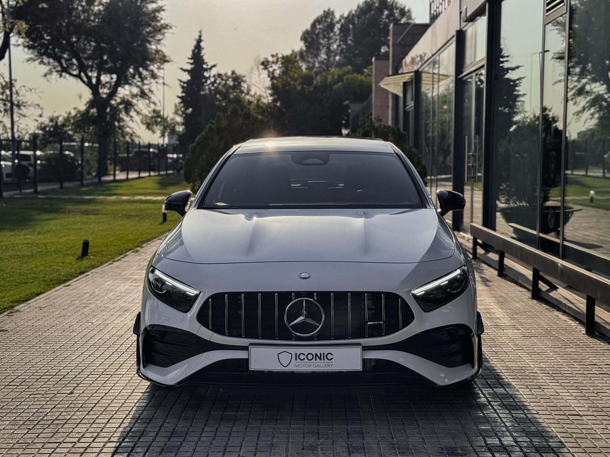 MERCEDES BENZ A35 AMG