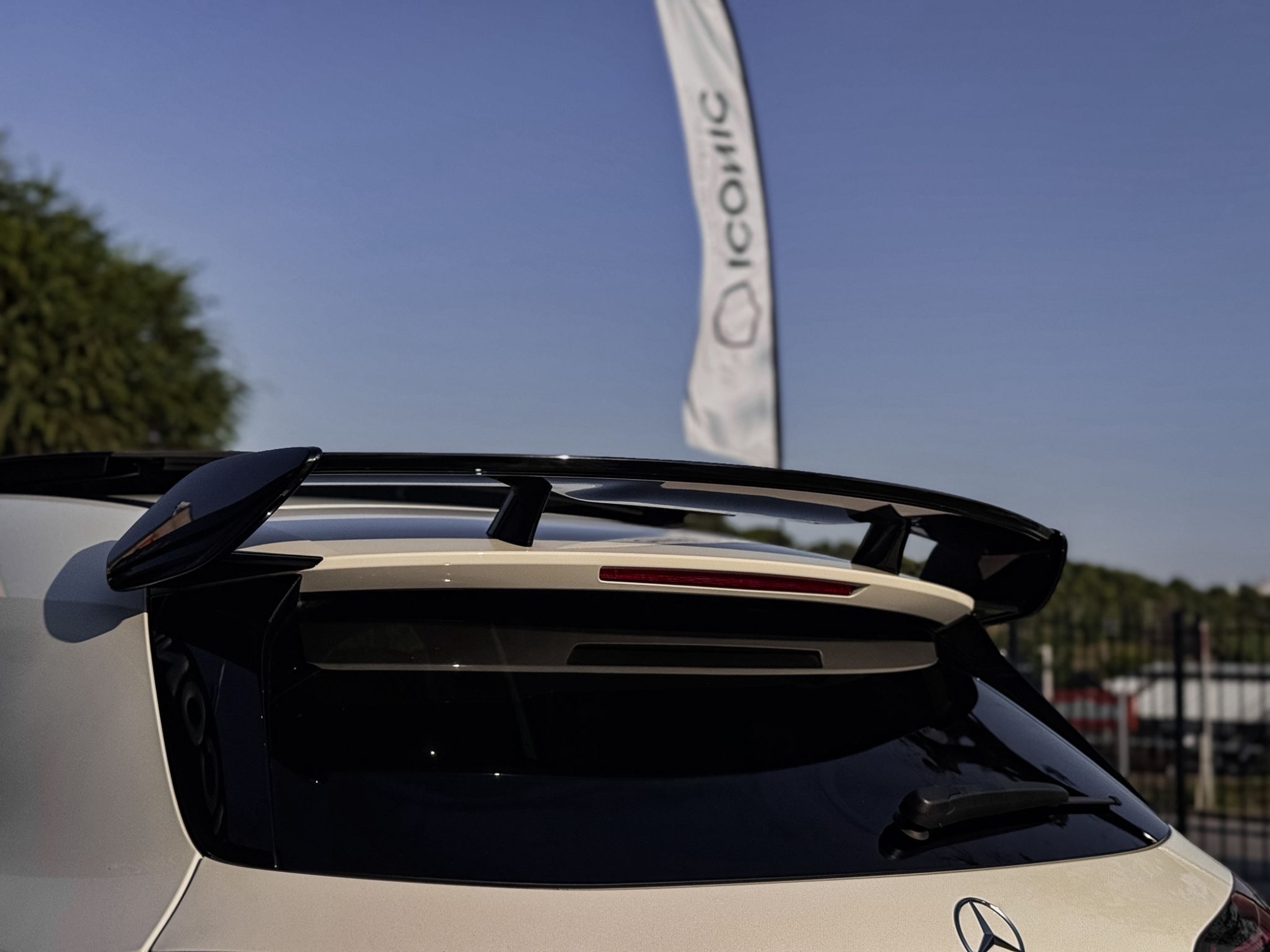 MERCEDES BENZ A35 AMG