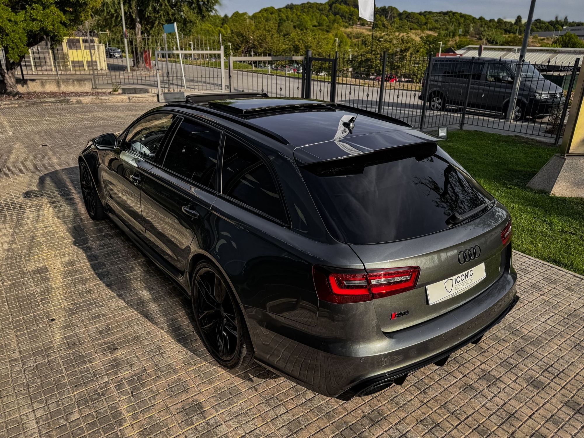 AUDI RS6 