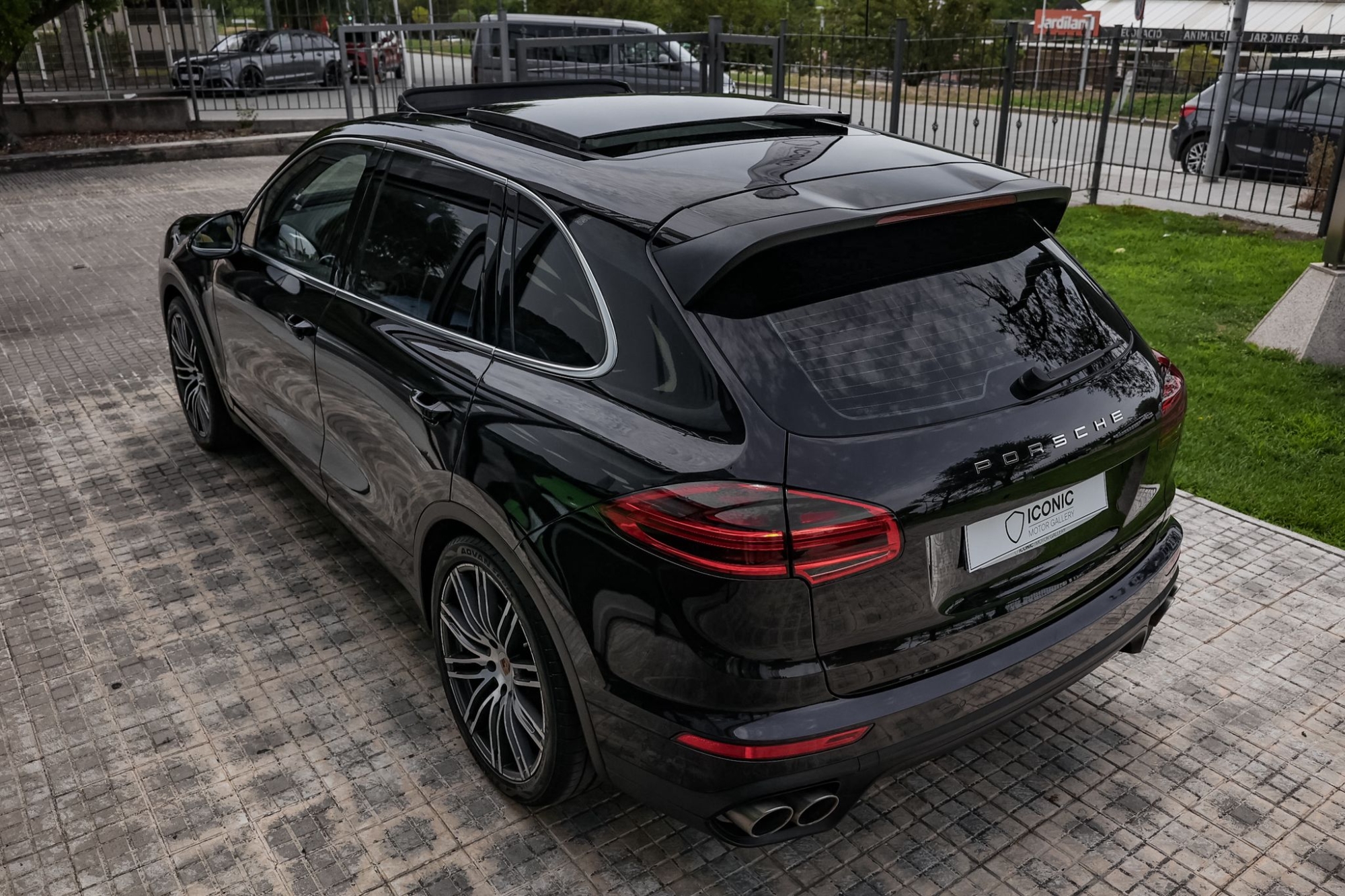 PORSCHE CAYENNE S