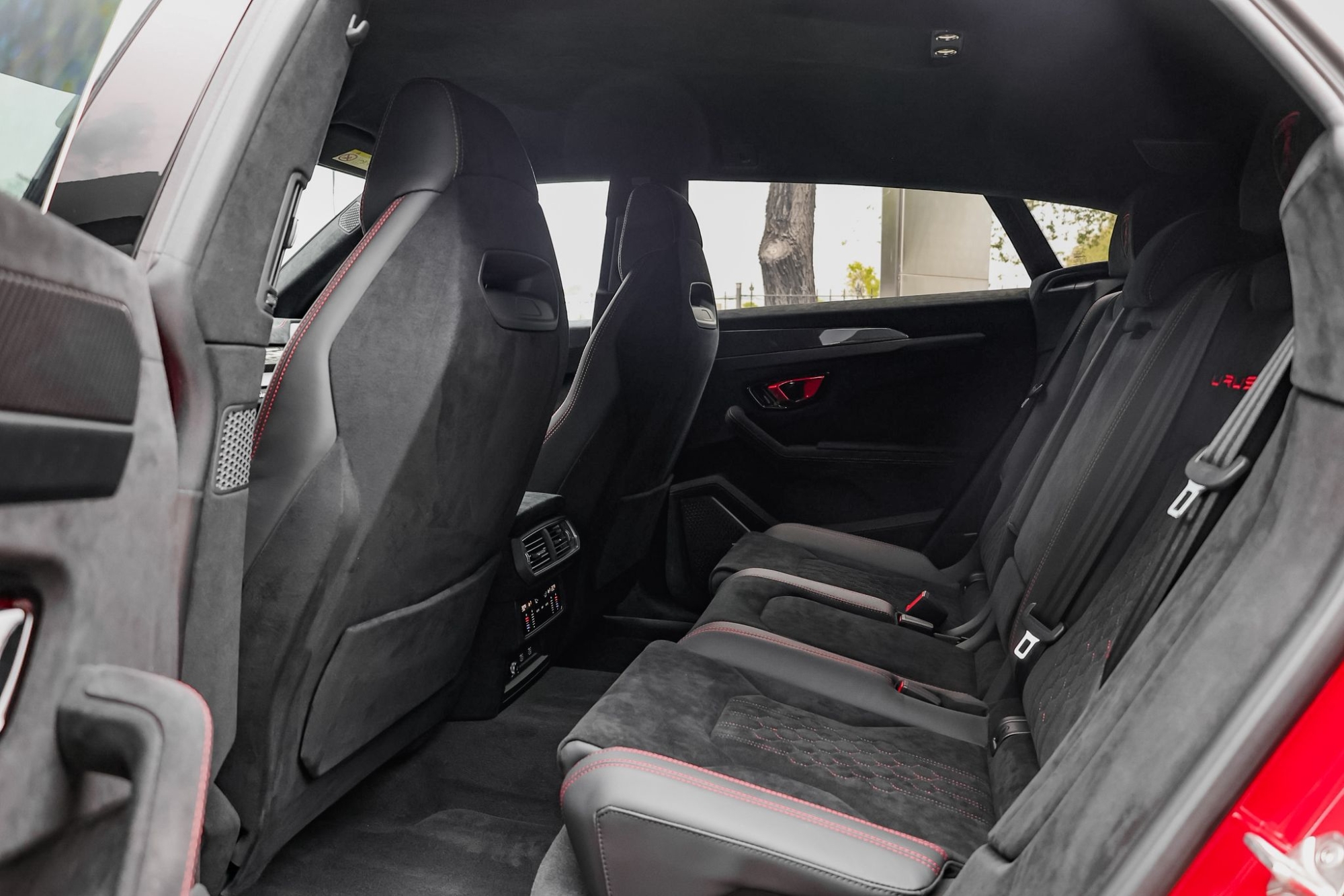 LAMBORGHINI URUS PERFORMANTE