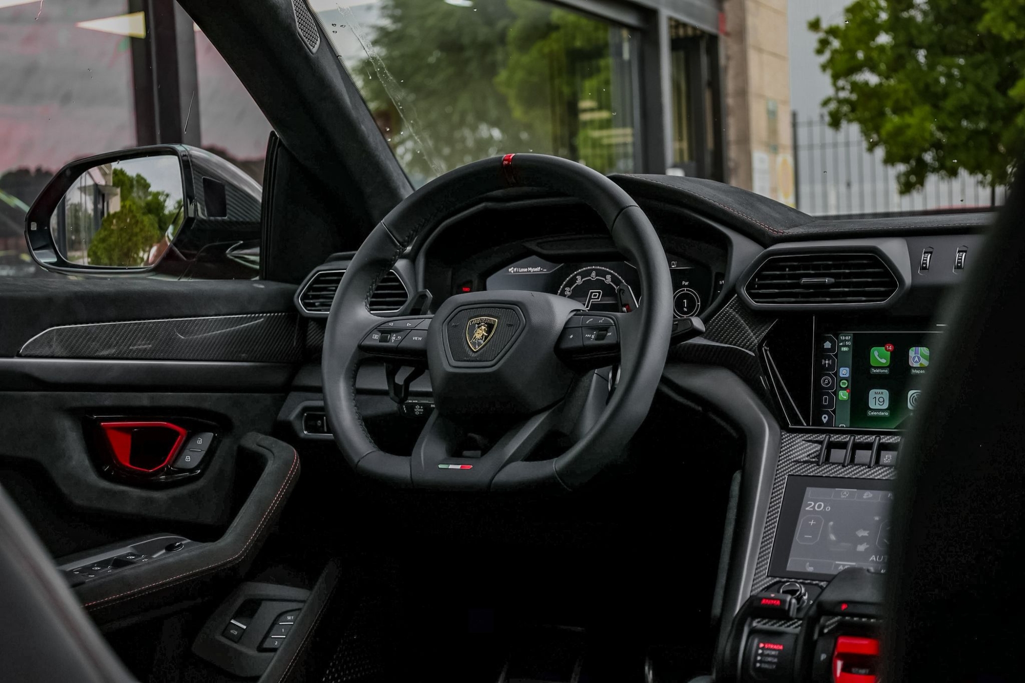 LAMBORGHINI URUS PERFORMANTE