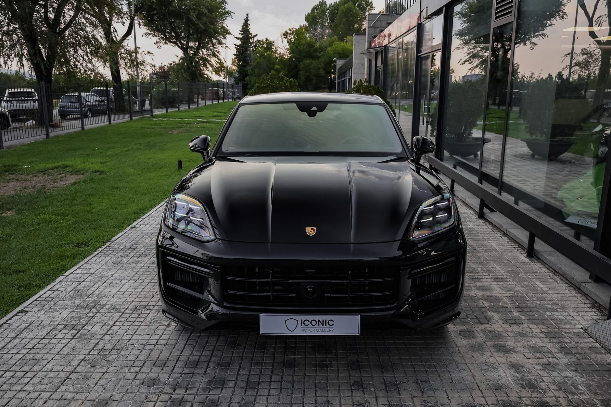 PORSCHE CAYENNE TURBO E-HYBRID COUPE