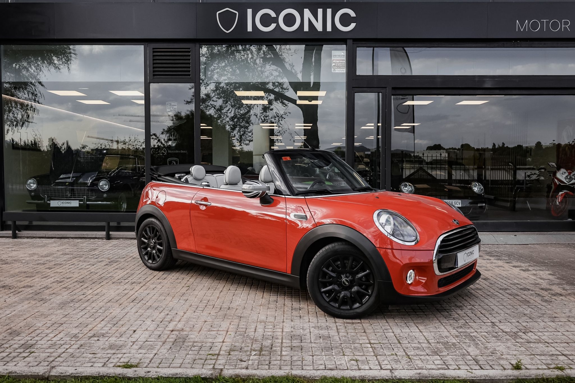 MINI COOPER CABRIO