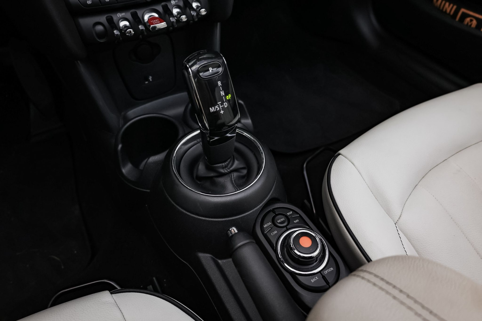 MINI COOPER CABRIO