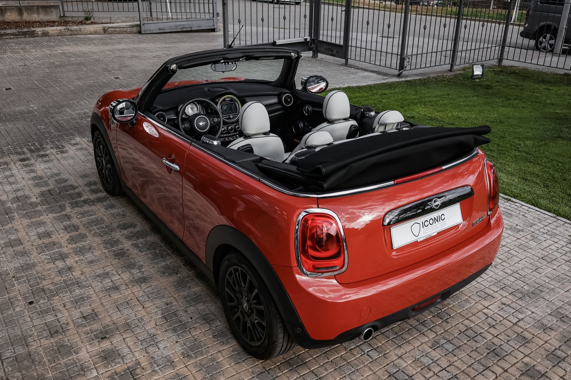 MINI COOPER CABRIO