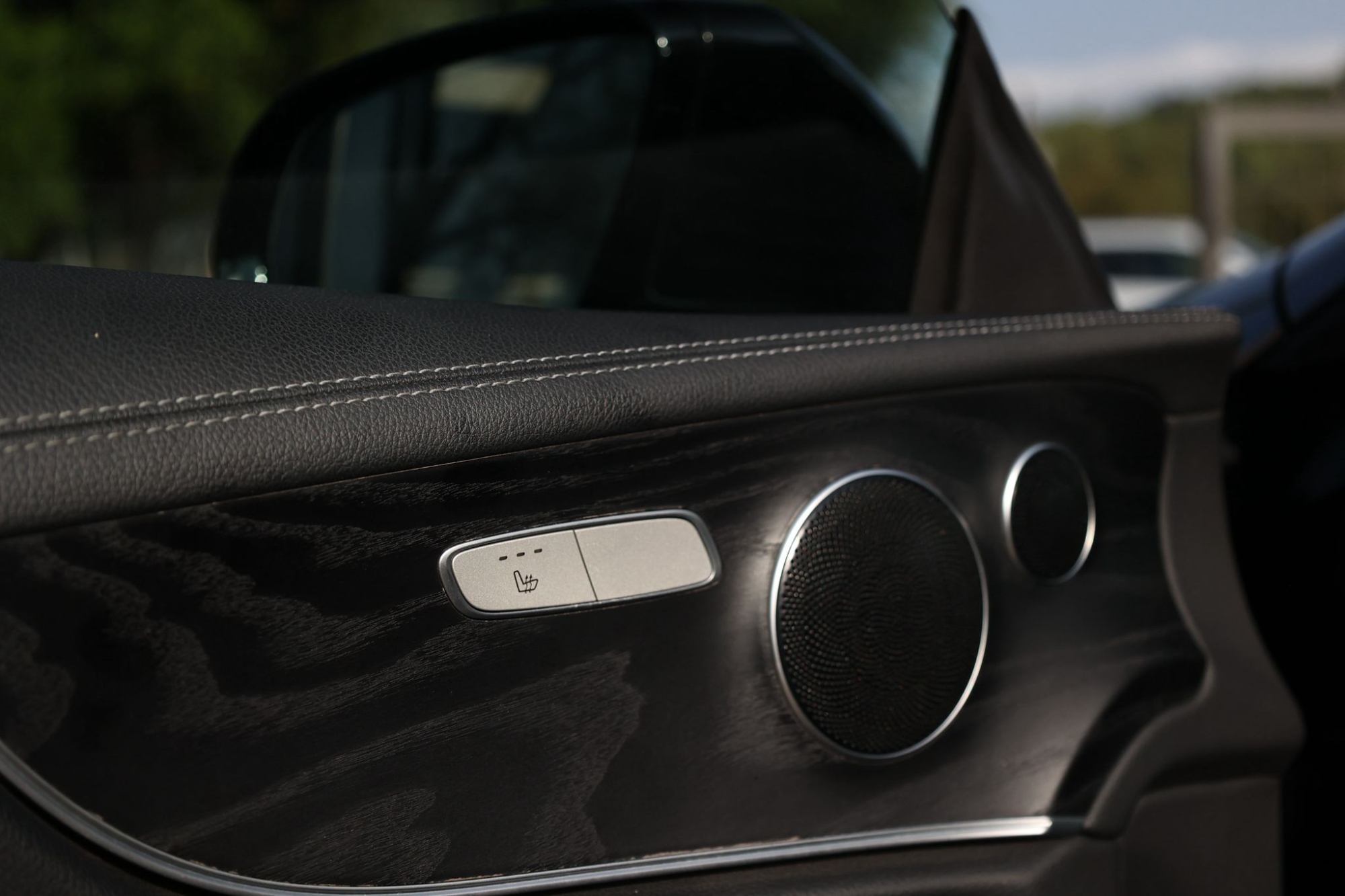 MERCEDES E200 COUPE