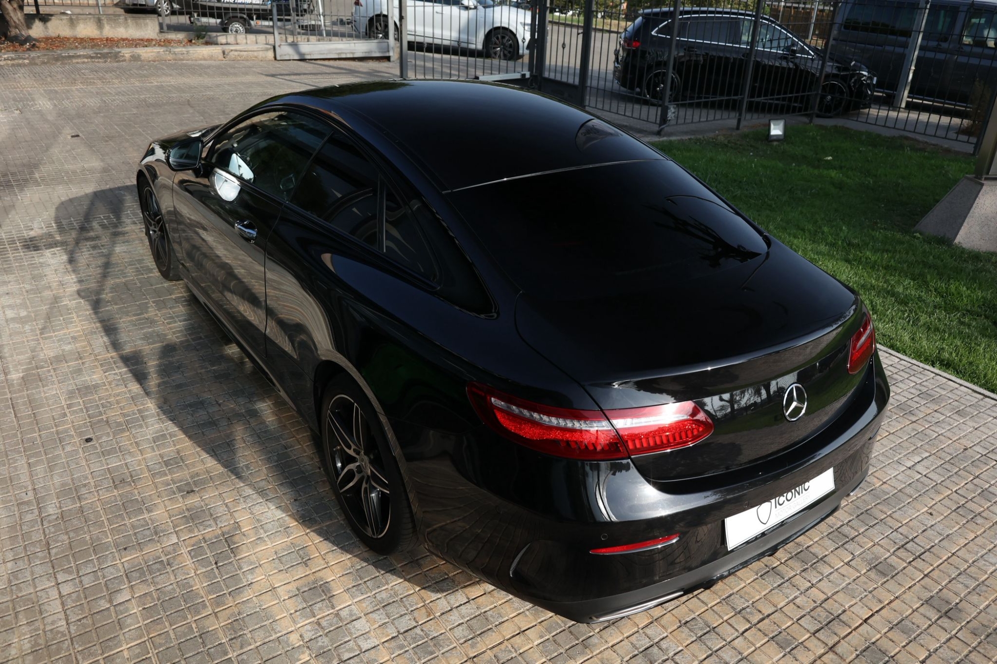 MERCEDES E200 COUPE
