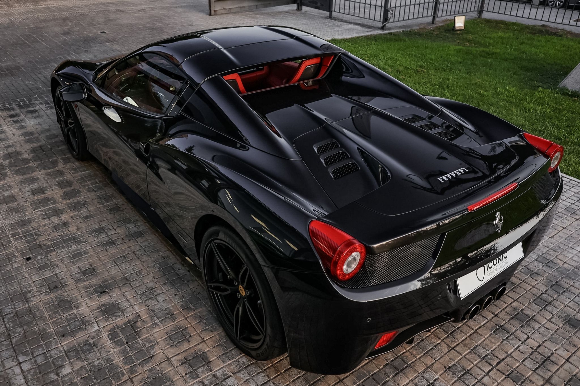 FERRARI 458 SPIDER