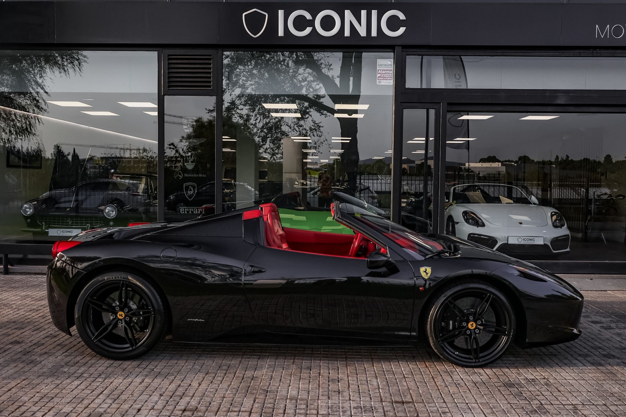 FERRARI 458 SPIDER