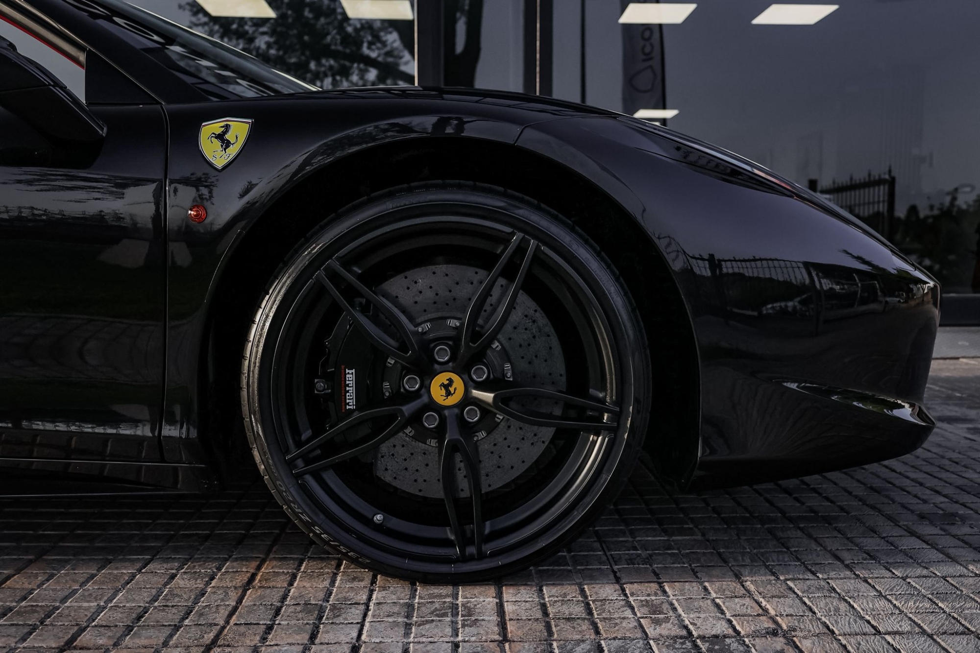 FERRARI 458 SPIDER